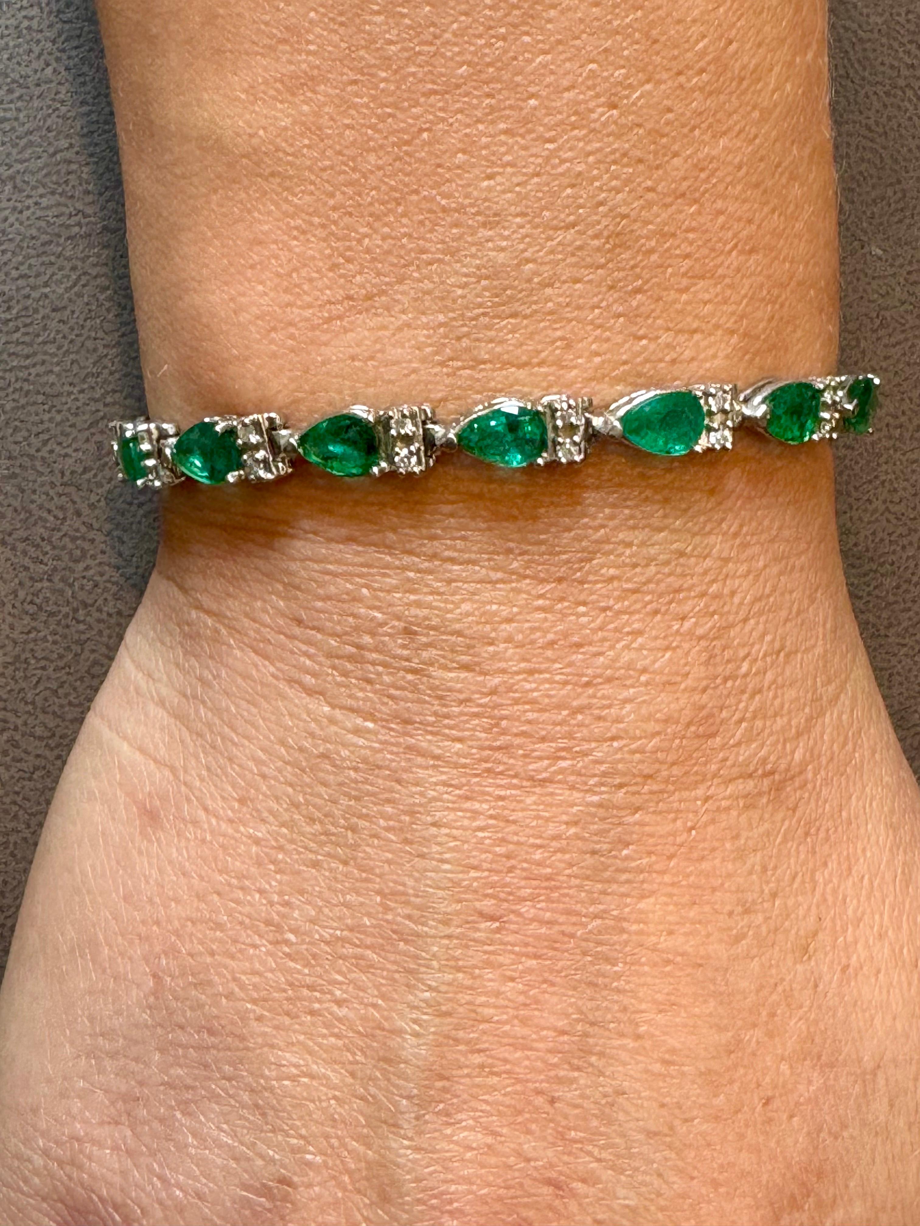 8 Karat natürlicher brasilianischer Smaragd & Diamant-Tennisarmband 14 Karat Gelbgold 7 