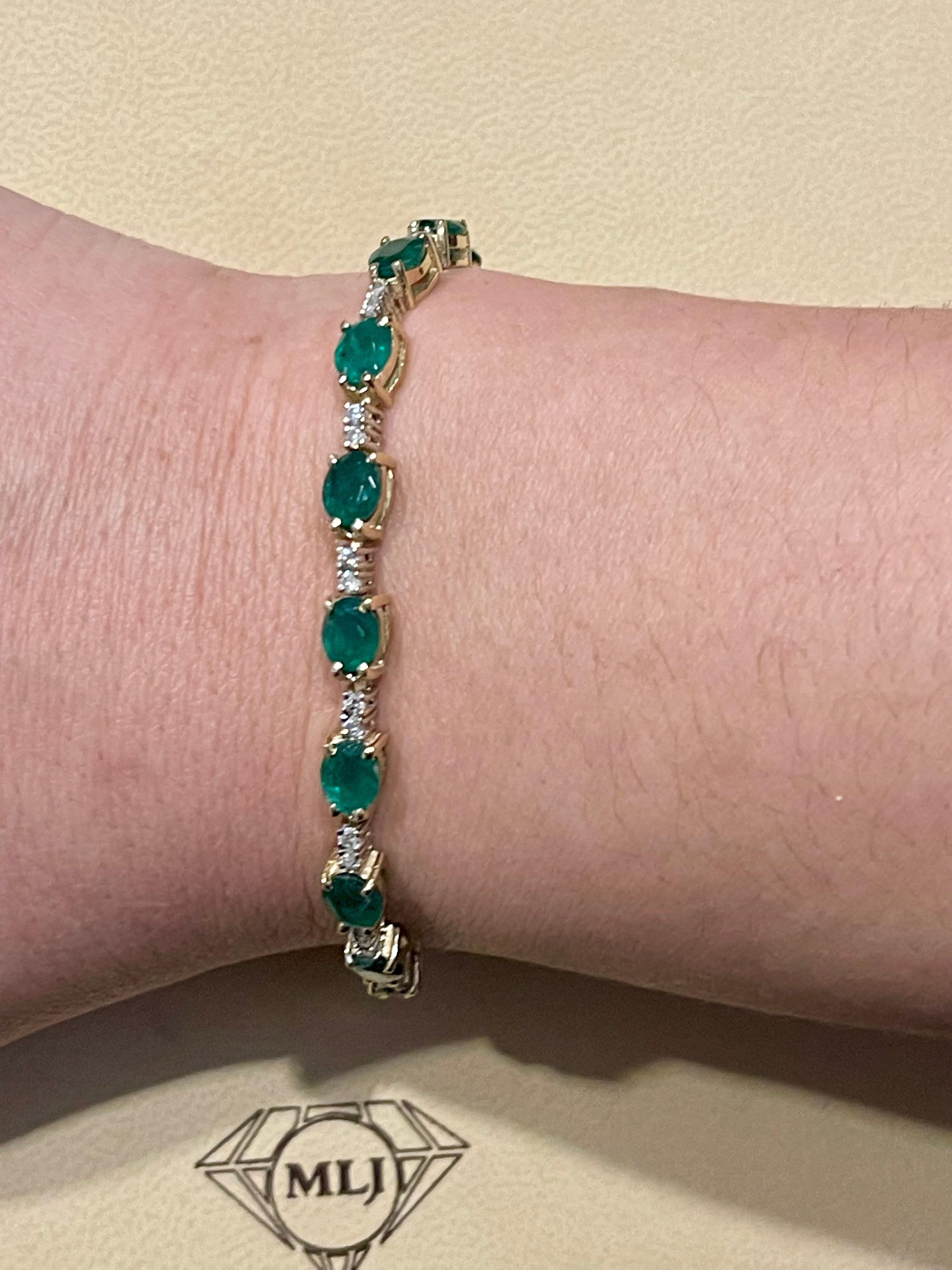 8 Ct Natural Brazilian Emerald and Diamond Tennis Bracelet 14 Karat Yellow Gold For Sale 10