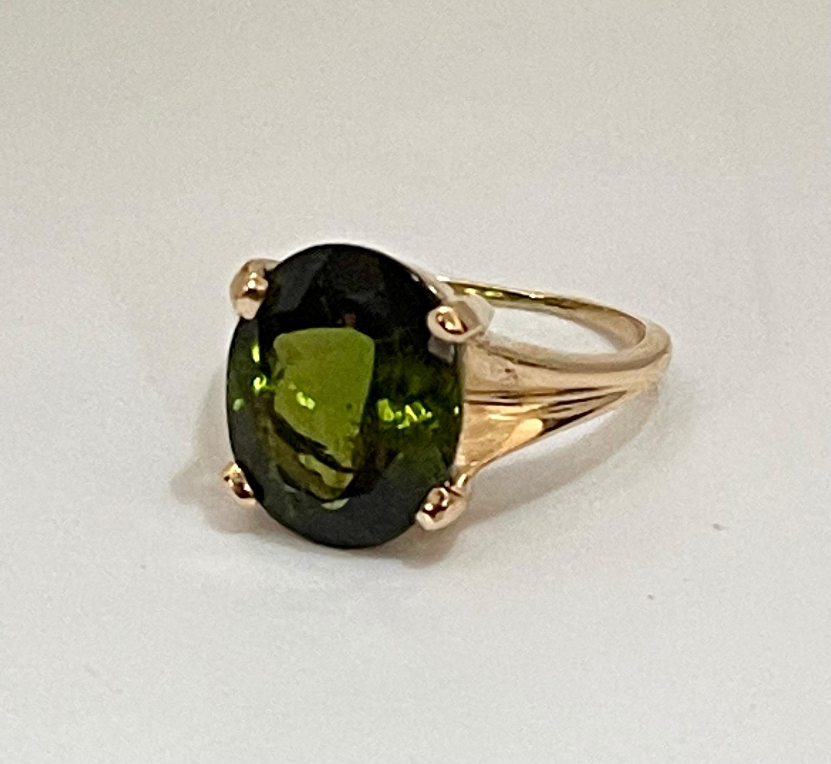 8 Karat natürlicher grüner Turmalinring aus 14 Karat Gelbgold mit Ovalschliff 4