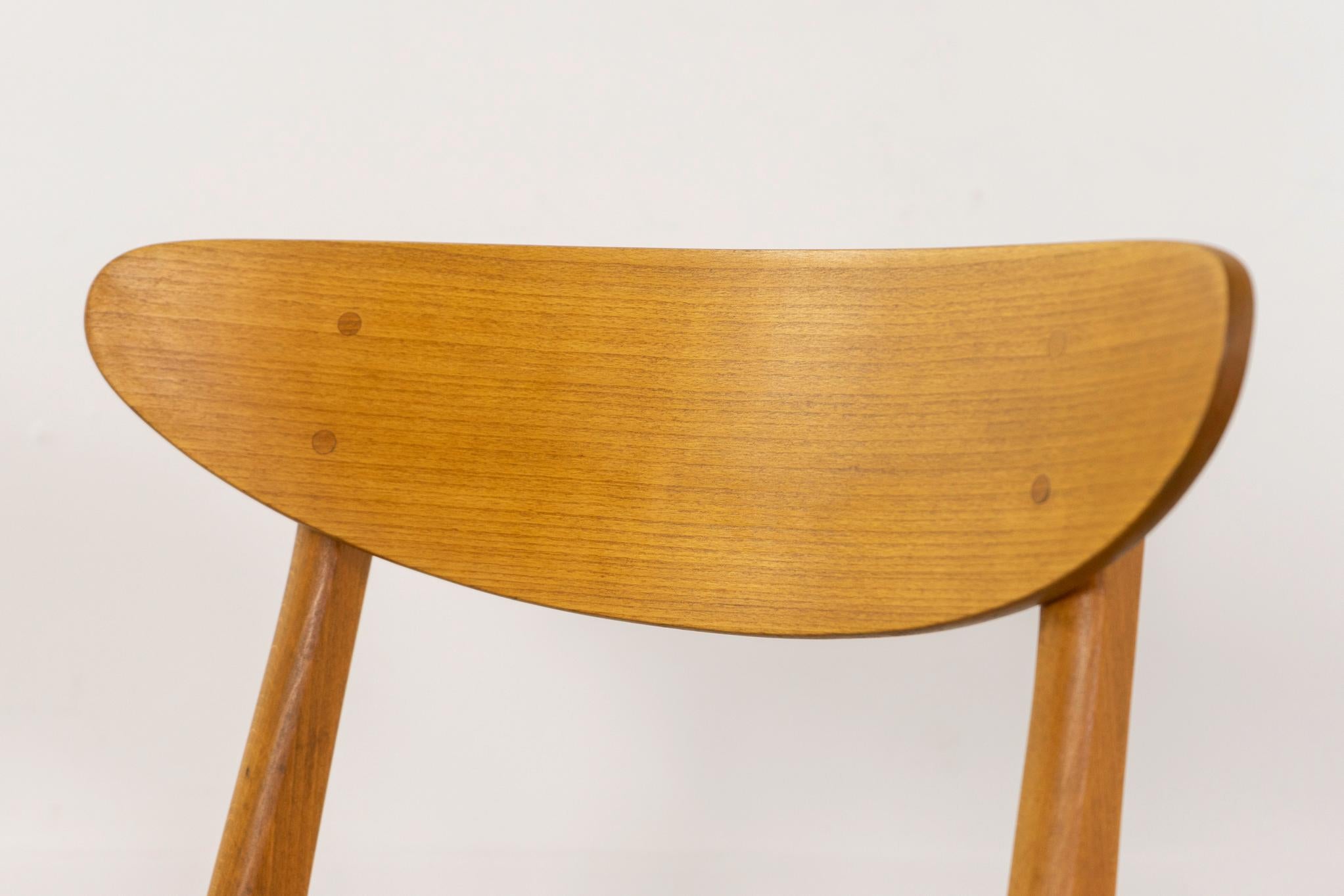 Scandinave moderne 8 Chaises de salle à manger danoises en hêtre du milieu du siècle en vente