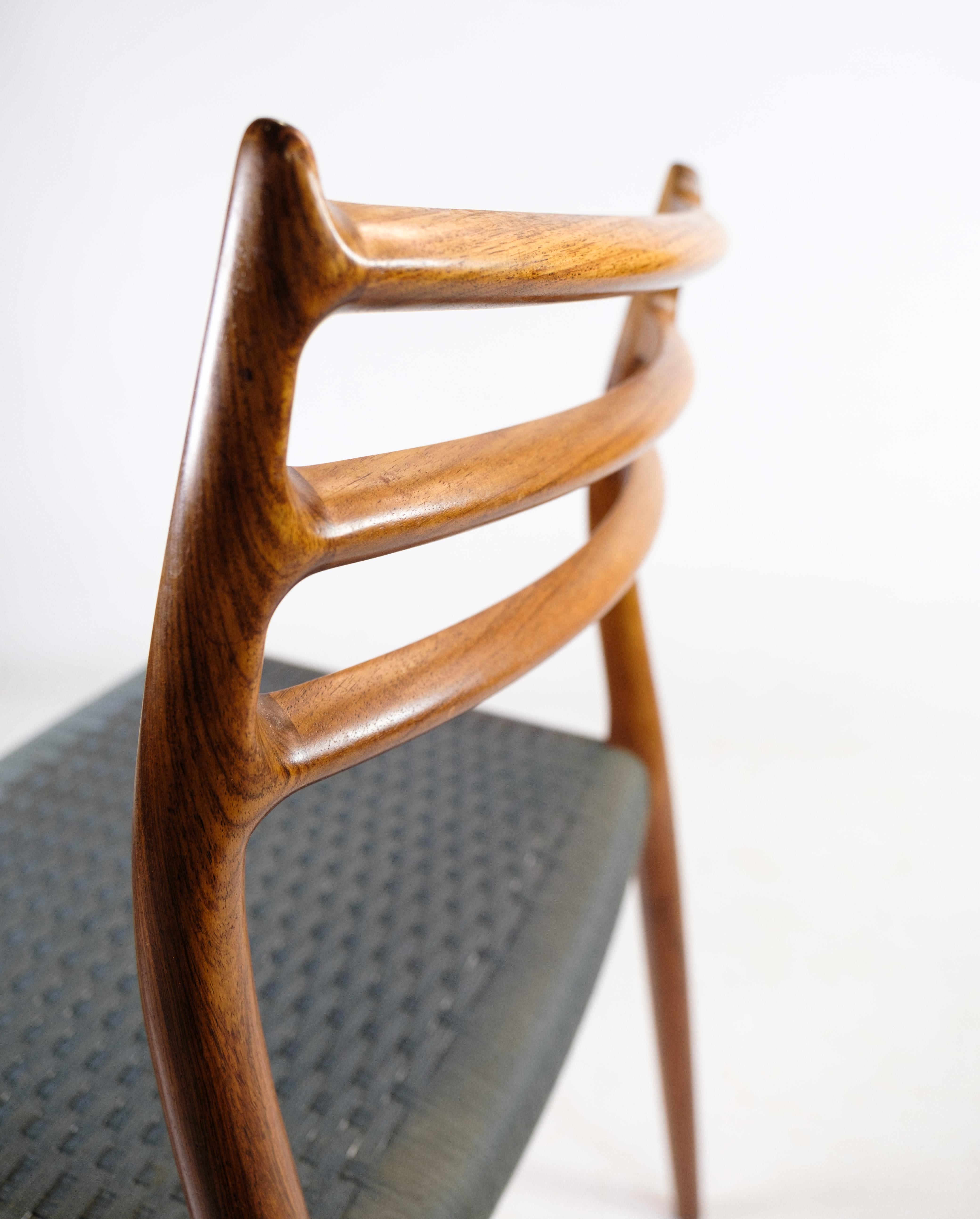 8 chaises de salle à manger modèle n° 78 en bois de rose par Niels O. Møller dans les années 1960 en vente 2