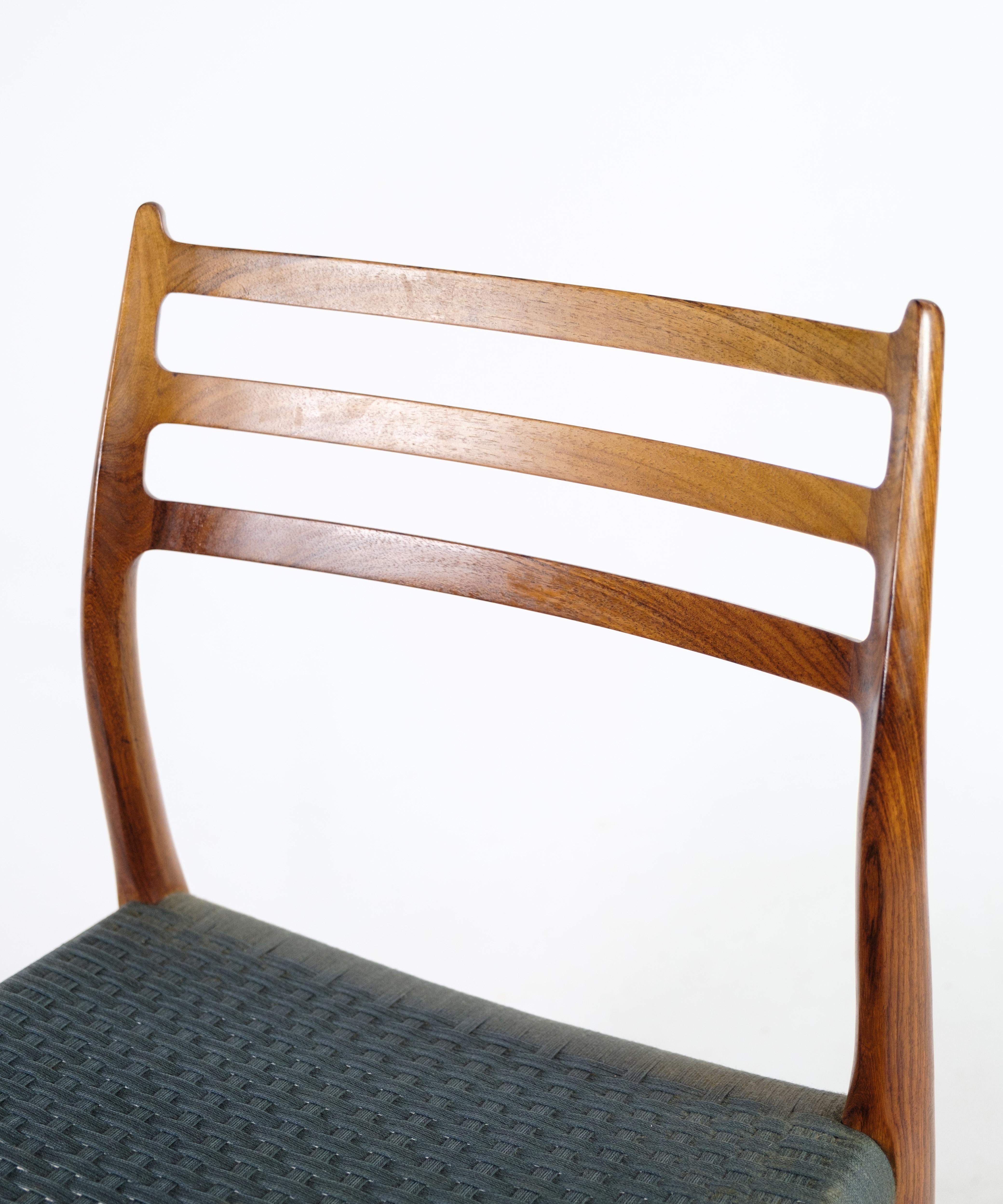 Mid-Century Modern 8 chaises de salle à manger modèle n° 78 en bois de rose par Niels O. Møller dans les années 1960 en vente