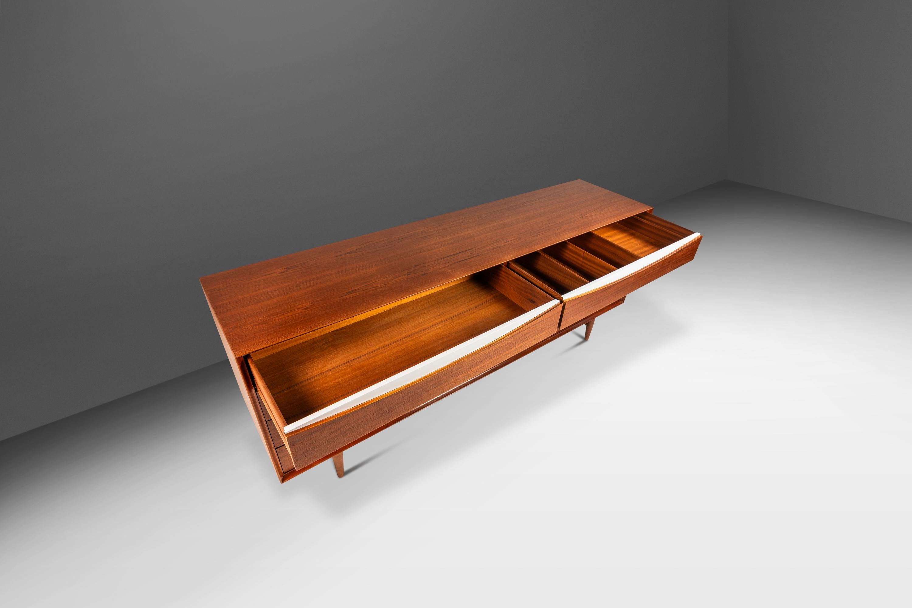 Triennale a 8 cassetti Mo. L-32-6 Cassettiera, Arne Vodder, Sibast Mobler, Danimarca, 1950 in vendita 3