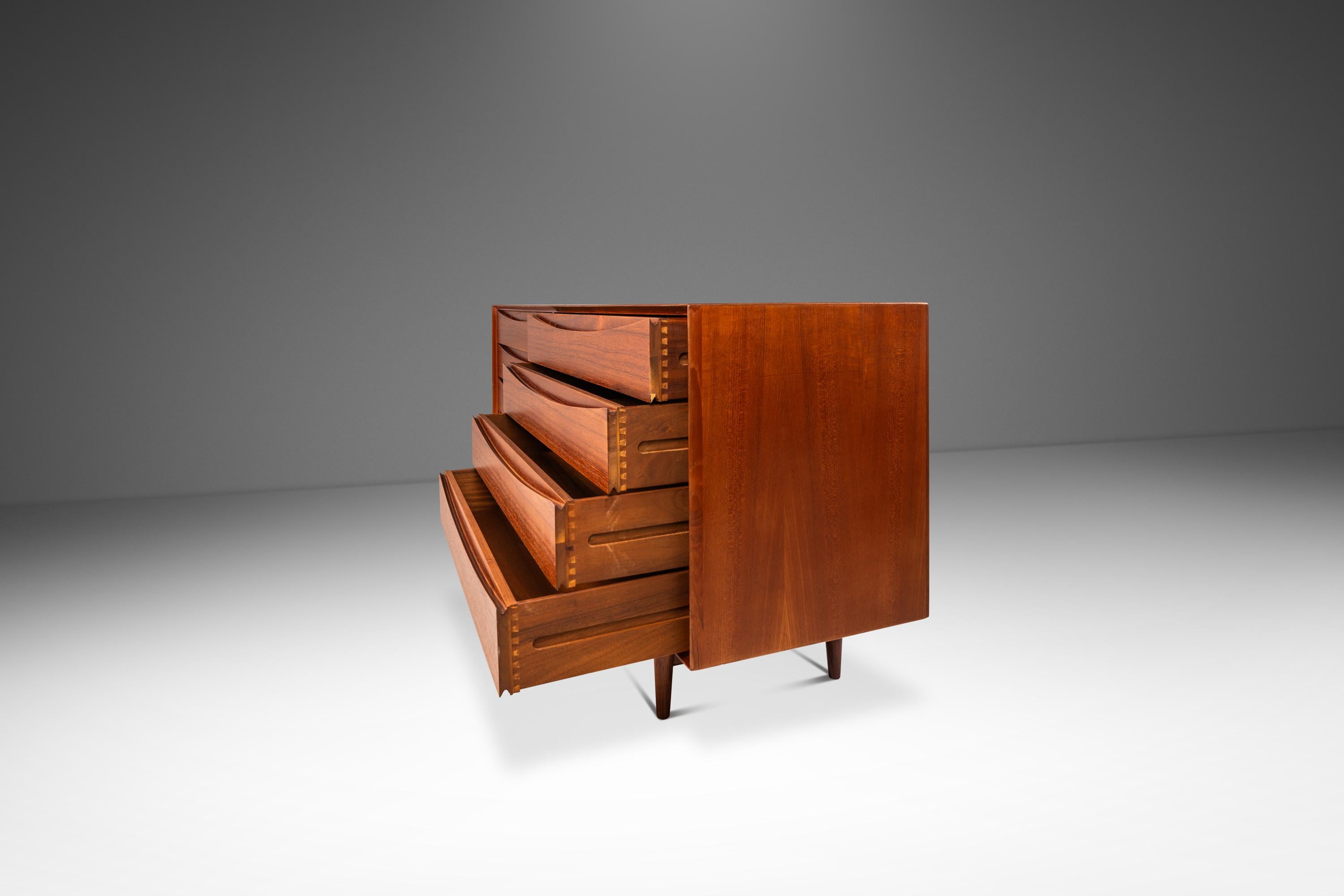 Triennale a 8 cassetti Mo. L-32-6 Cassettiera, Arne Vodder, Sibast Mobler, Danimarca, 1950 in vendita 7