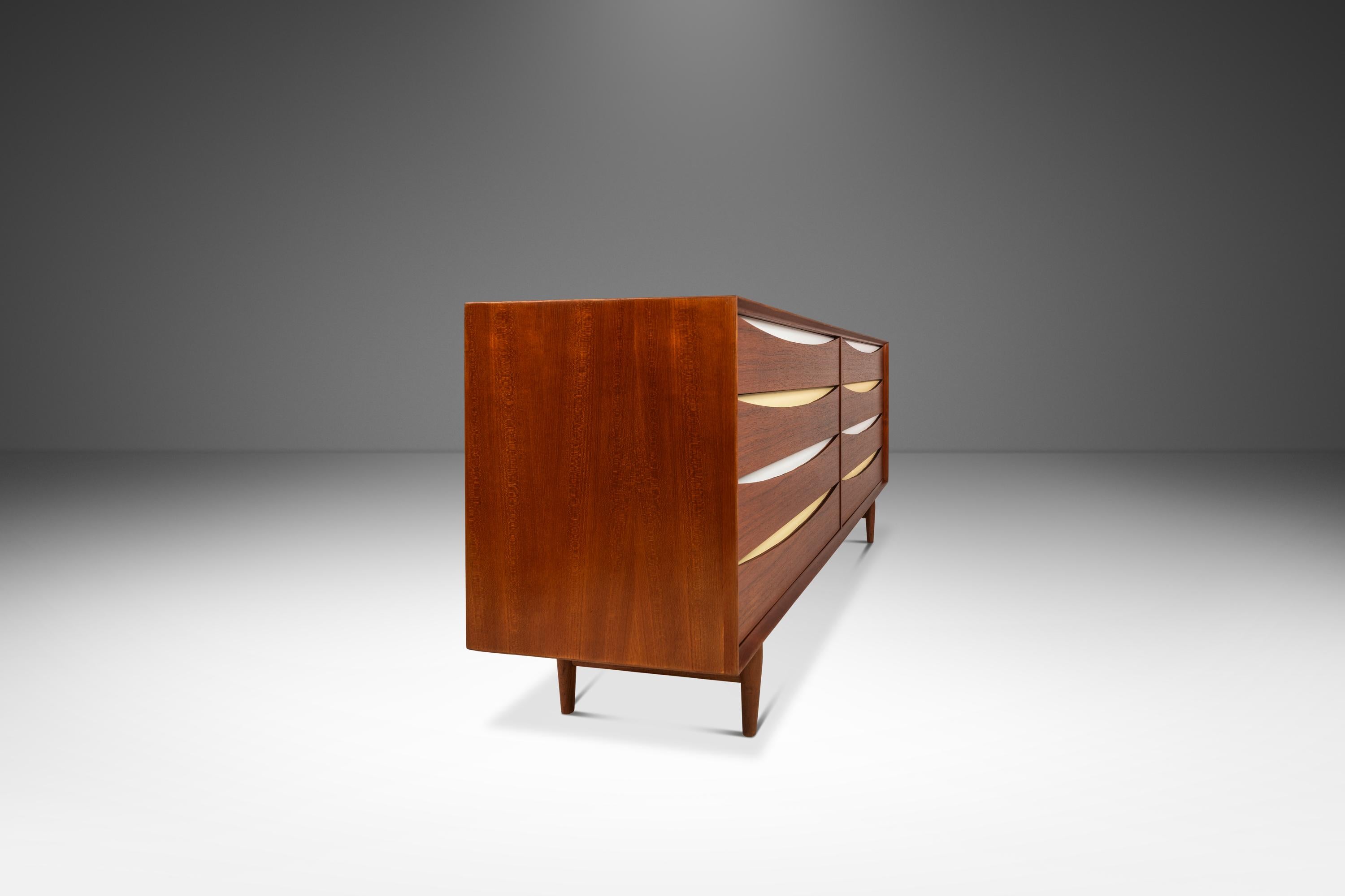Triennale a 8 cassetti Mo. L-32-6 Cassettiera, Arne Vodder, Sibast Mobler, Danimarca, 1950 in vendita 8