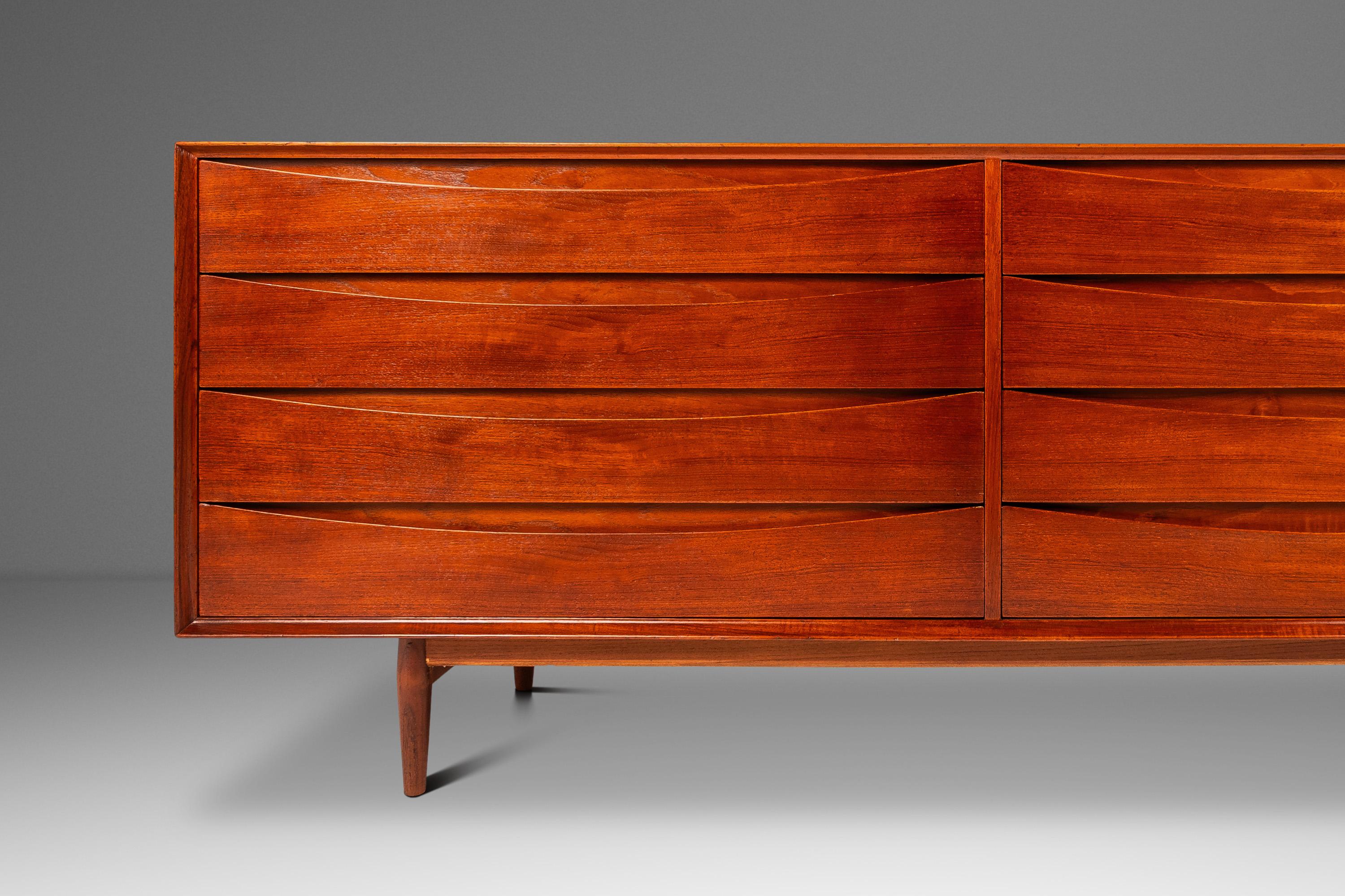 Triennale a 8 cassetti Mod. L326 Cassettiera, Arne Vodder, Sibast Mobler, Danimarca, anni '50 in vendita 5