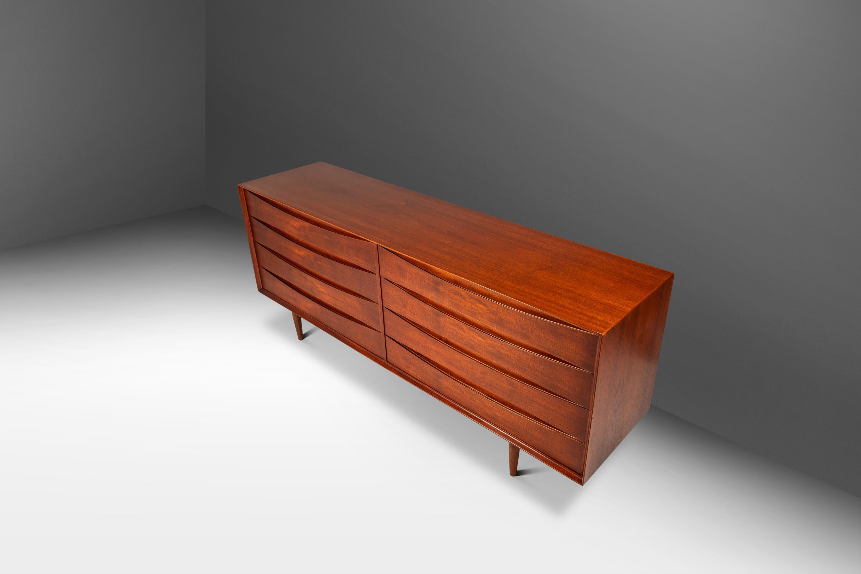 Mid-Century moderno Triennale a 8 cassetti Mod. L326 Cassettiera, Arne Vodder, Sibast Mobler, Danimarca, anni '50 in vendita