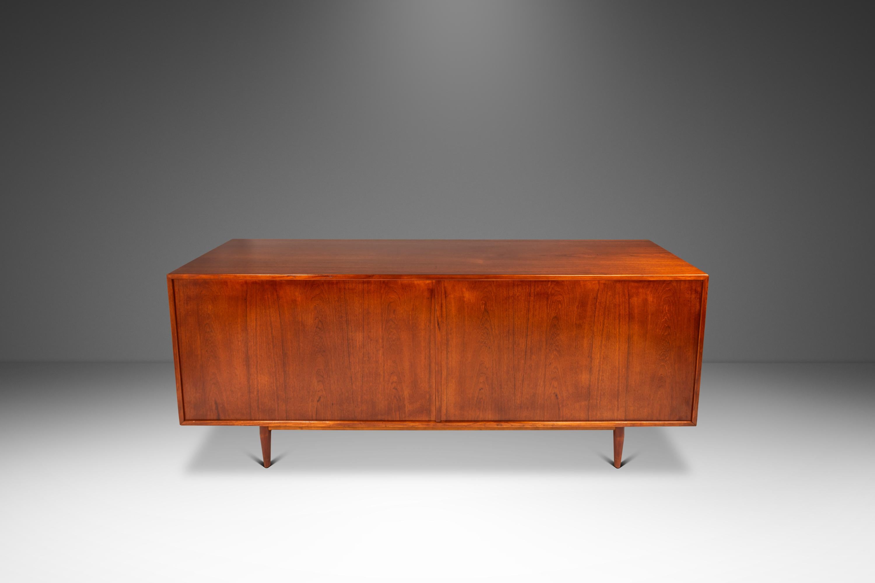 Triennale a 8 cassetti Mod. L326 Cassettiera, Arne Vodder, Sibast Mobler, Danimarca, anni '50 In condizioni buone in vendita a Deland, FL