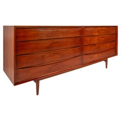 8-Drawer Triennale Mod. L326 Dresser, Arne Vodder, Sibast Mobler, Denmark, 1950s