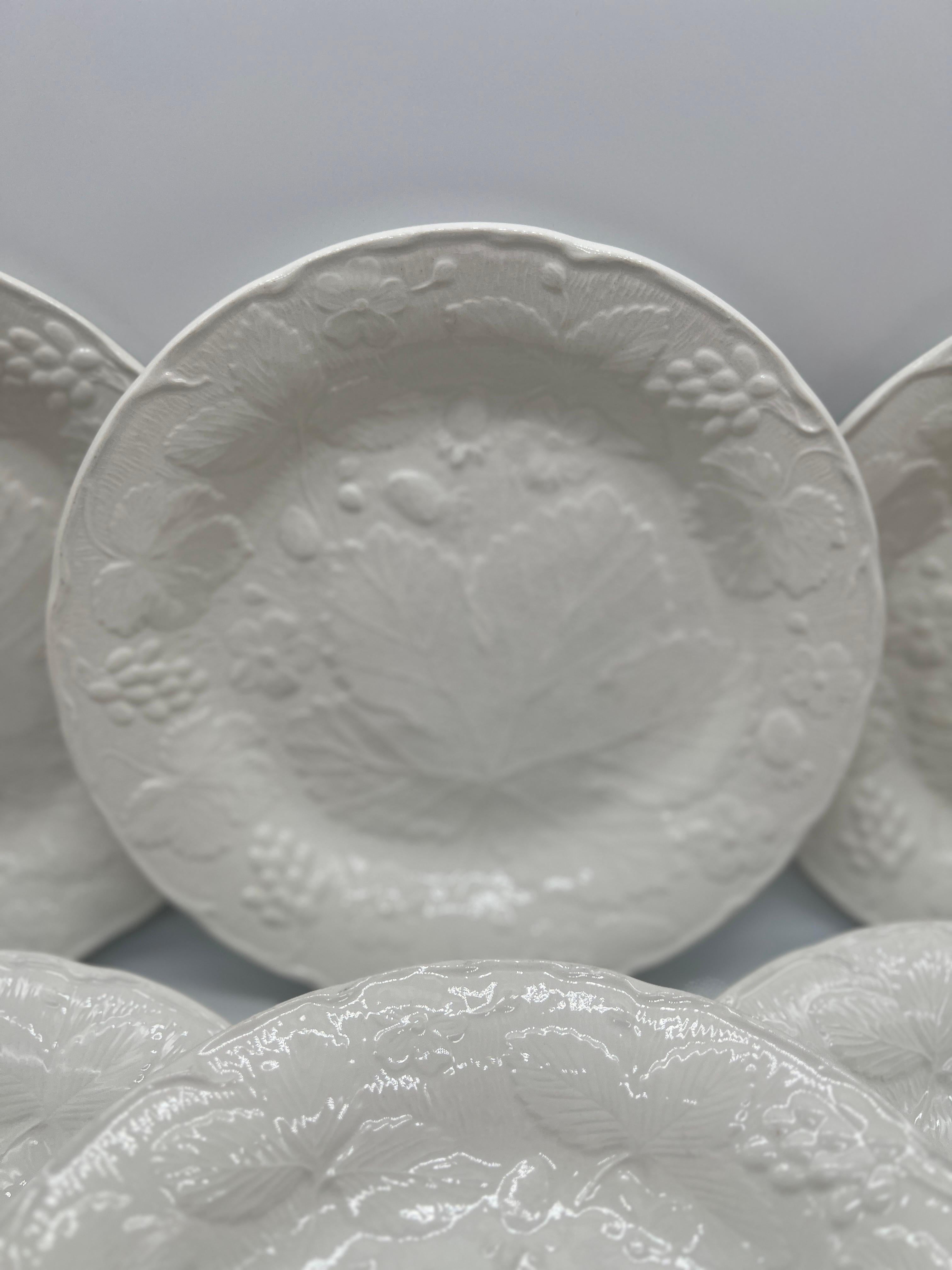 Porcelain (8) Eight Burgess & Leigh Strawberry and Grape Leaf White Davenport Dinner Plate For Sale