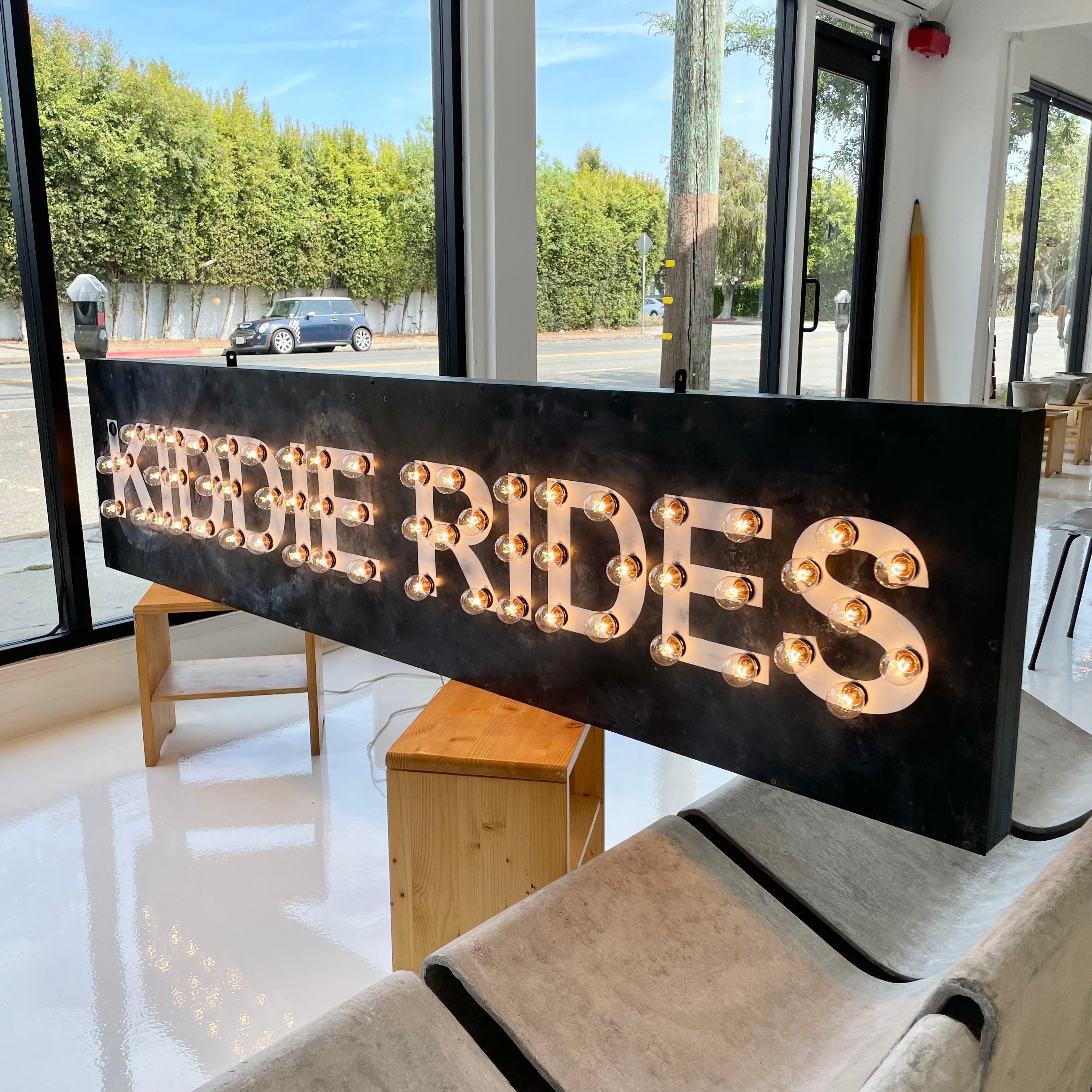 8 Foot Illuminated KIDDIE RIDES Metal Sign In Good Condition For Sale In Los Angeles, CA