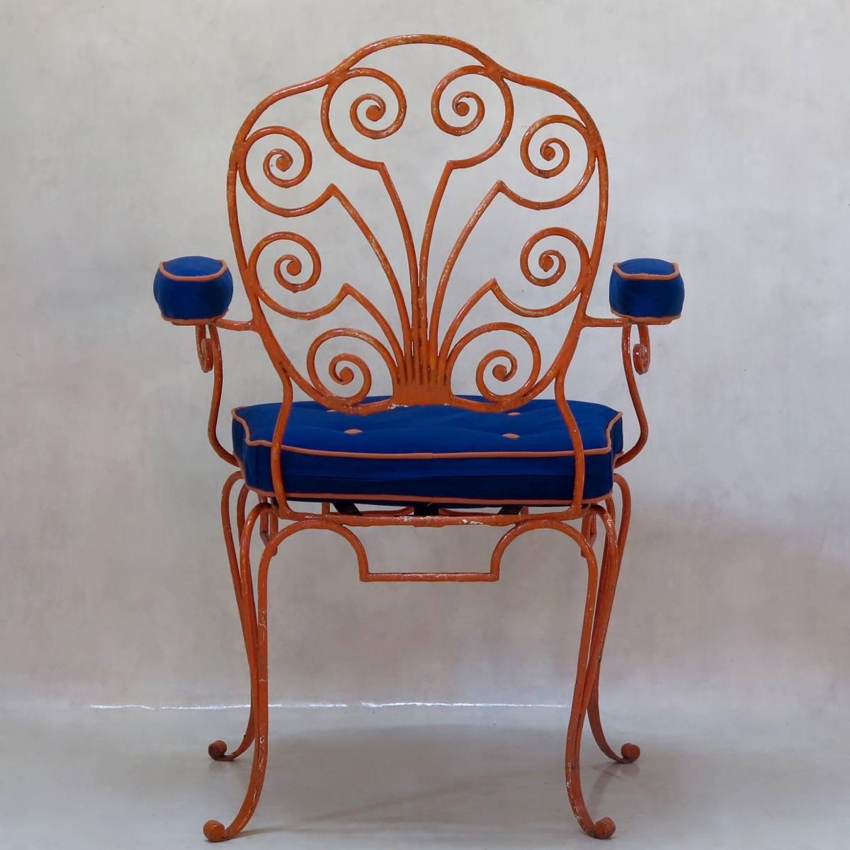 Français Huit chaises françaises en fer forgé des années 1940 en vente