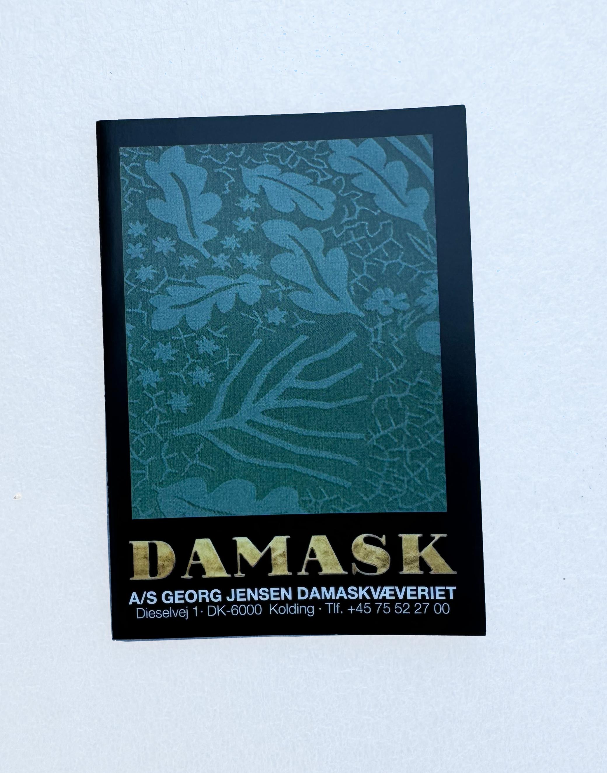 Danish 8 Georg Jensen Elegant Yellow and Green Napkins in Original Packaging. Denmark For Sale