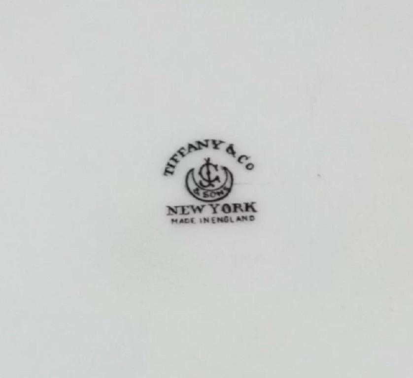 8 George Jones für Tiffany & Co. Teller mit Jakobsmuschelrand, um 1900 Signiert im Angebot 1