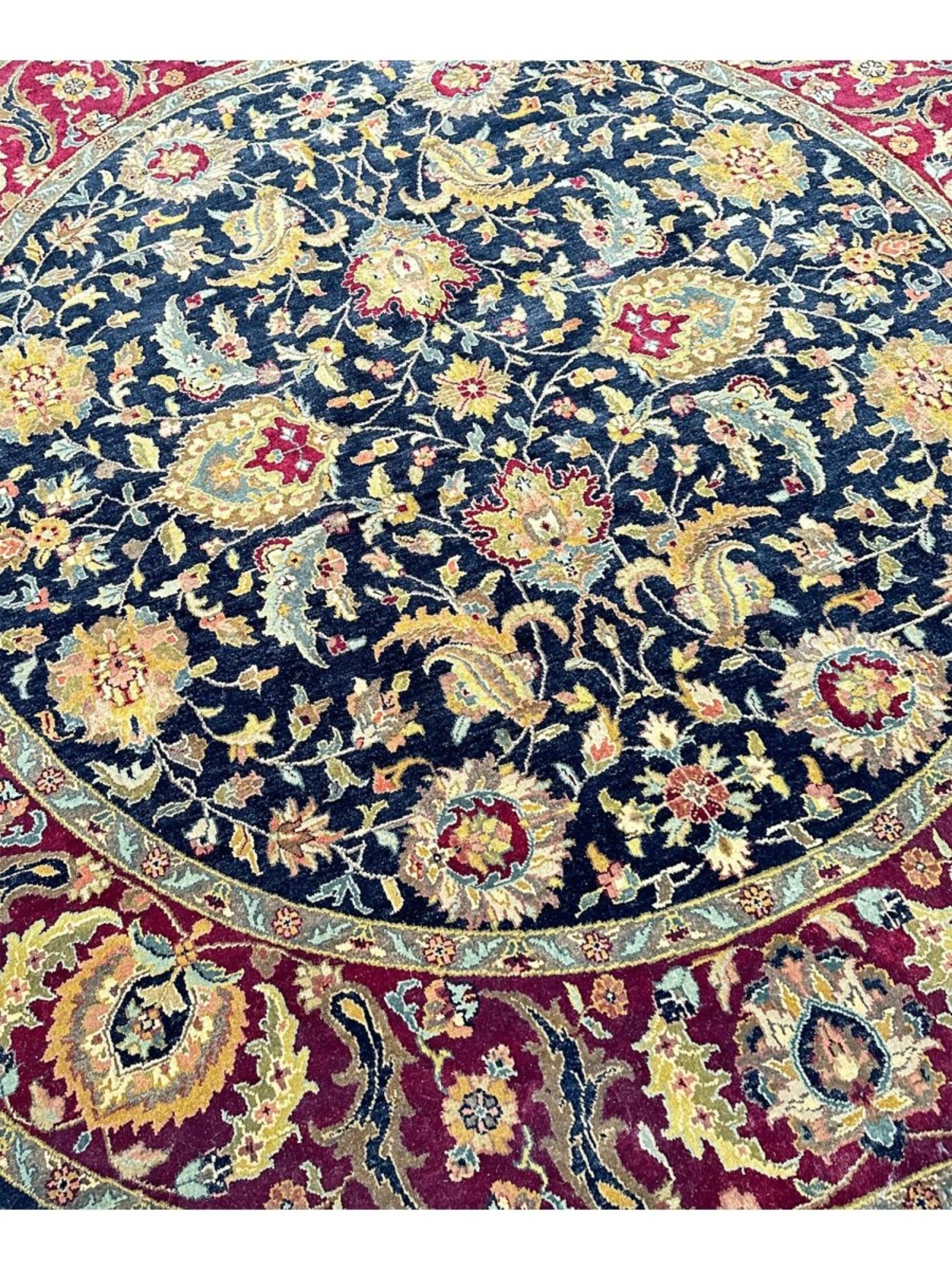 Noué à la main 8' Hand Knotted Round Style Area Rug en vente