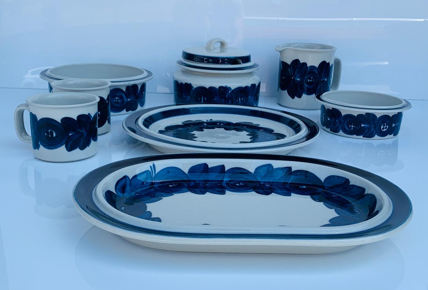 8 Hand Painted Serving Dishes by Ulla Procope for Arabia of Finland 6
