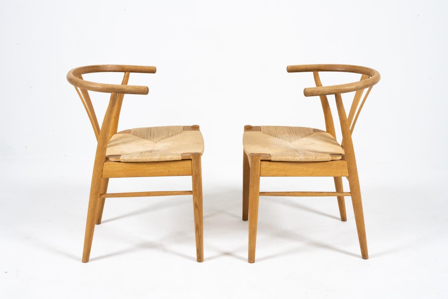20ième siècle (8) Chaises de salle à manger en chêne à chevrons de style Hans Wegner en vente
