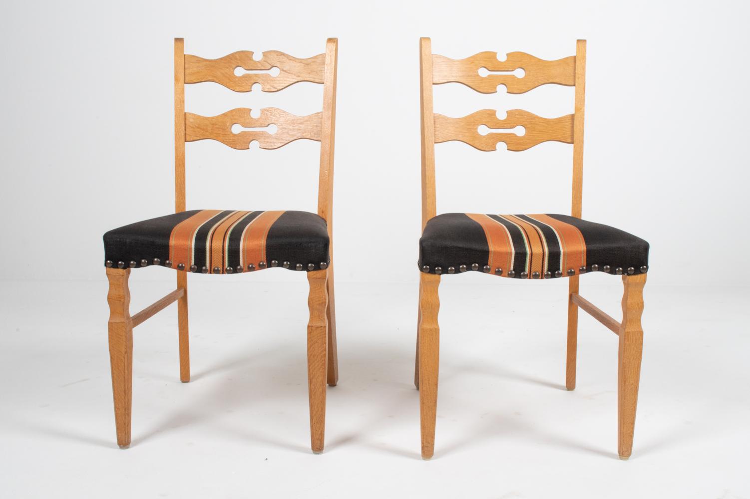Chêne (8) Chaises de salle à manger danoises de style Henning Kjaernulf en vente