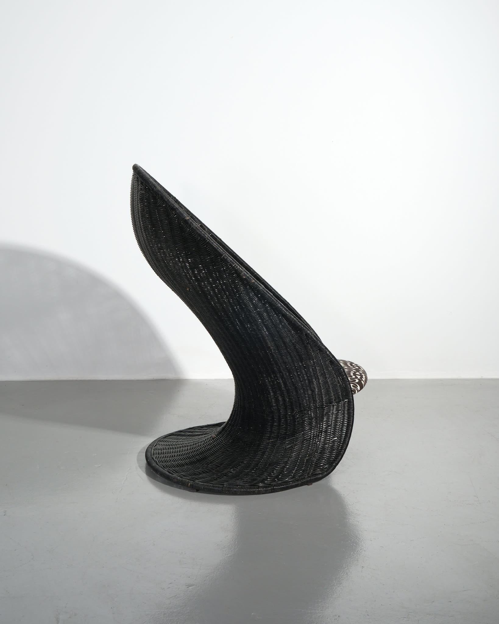 20th Century 8 Holland Street x Desmond & Dempsey, Vittorio Bonacina  Model '872' armchair For Sale