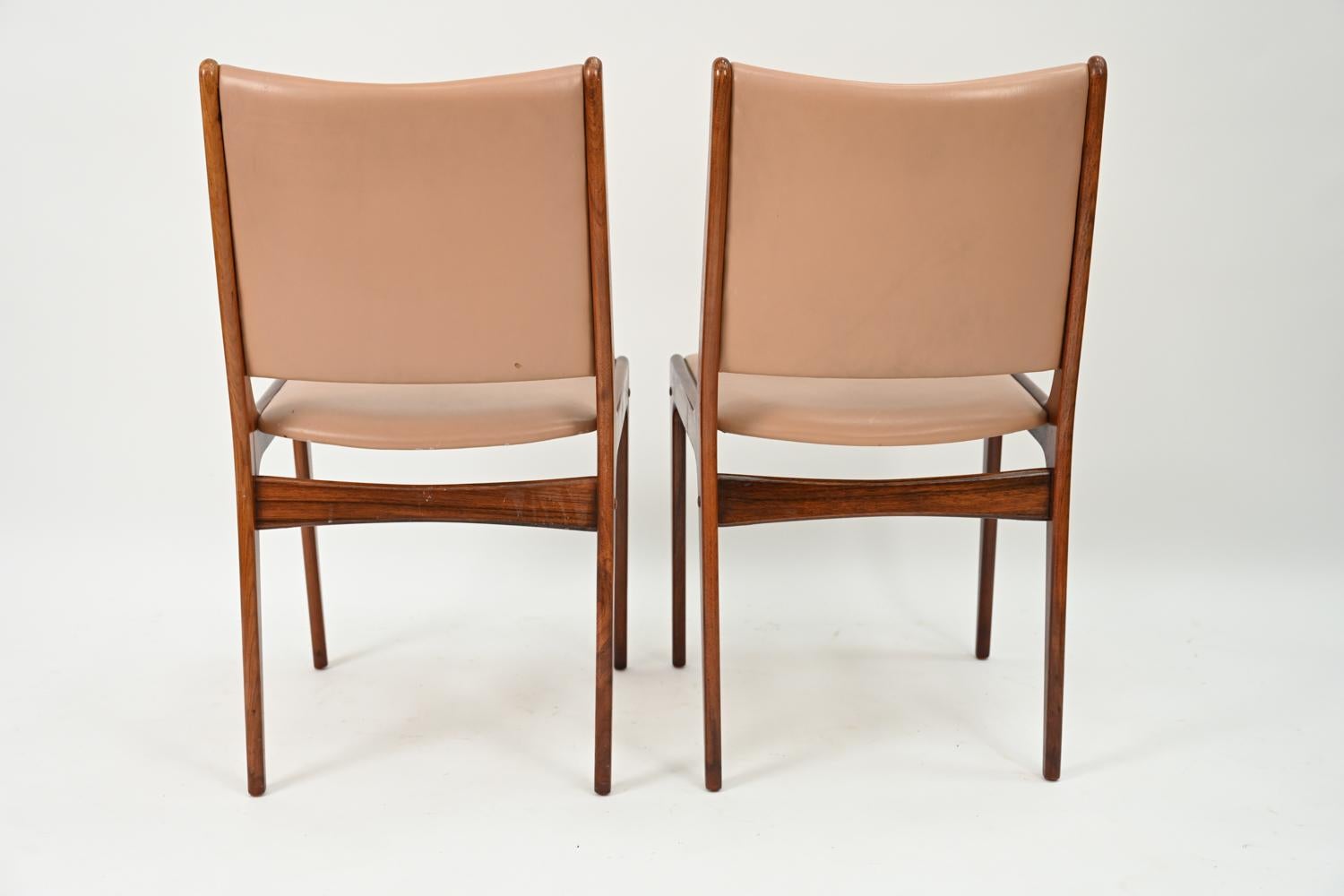 '8' Johannes Andersen for Uldum Rosewood Dining Chairs 5