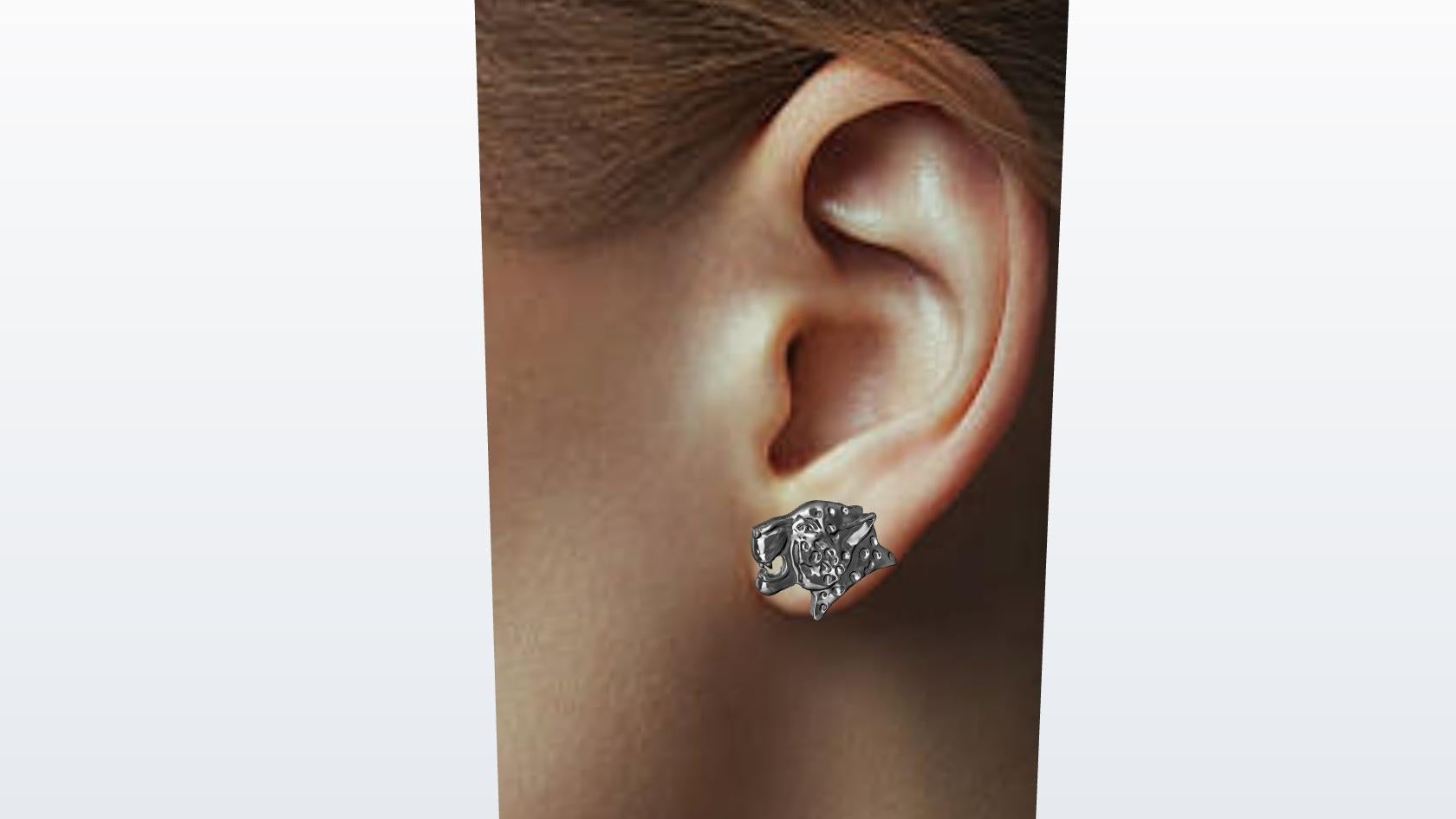 18 Karat White Gold Leopard Stud Earrings For Sale 2
