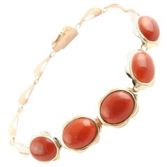 8 Karat Yellow Gold and Carnelian Bracelet