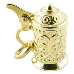 8 Karat Yellow Gold Articulated Beer Stein Charm