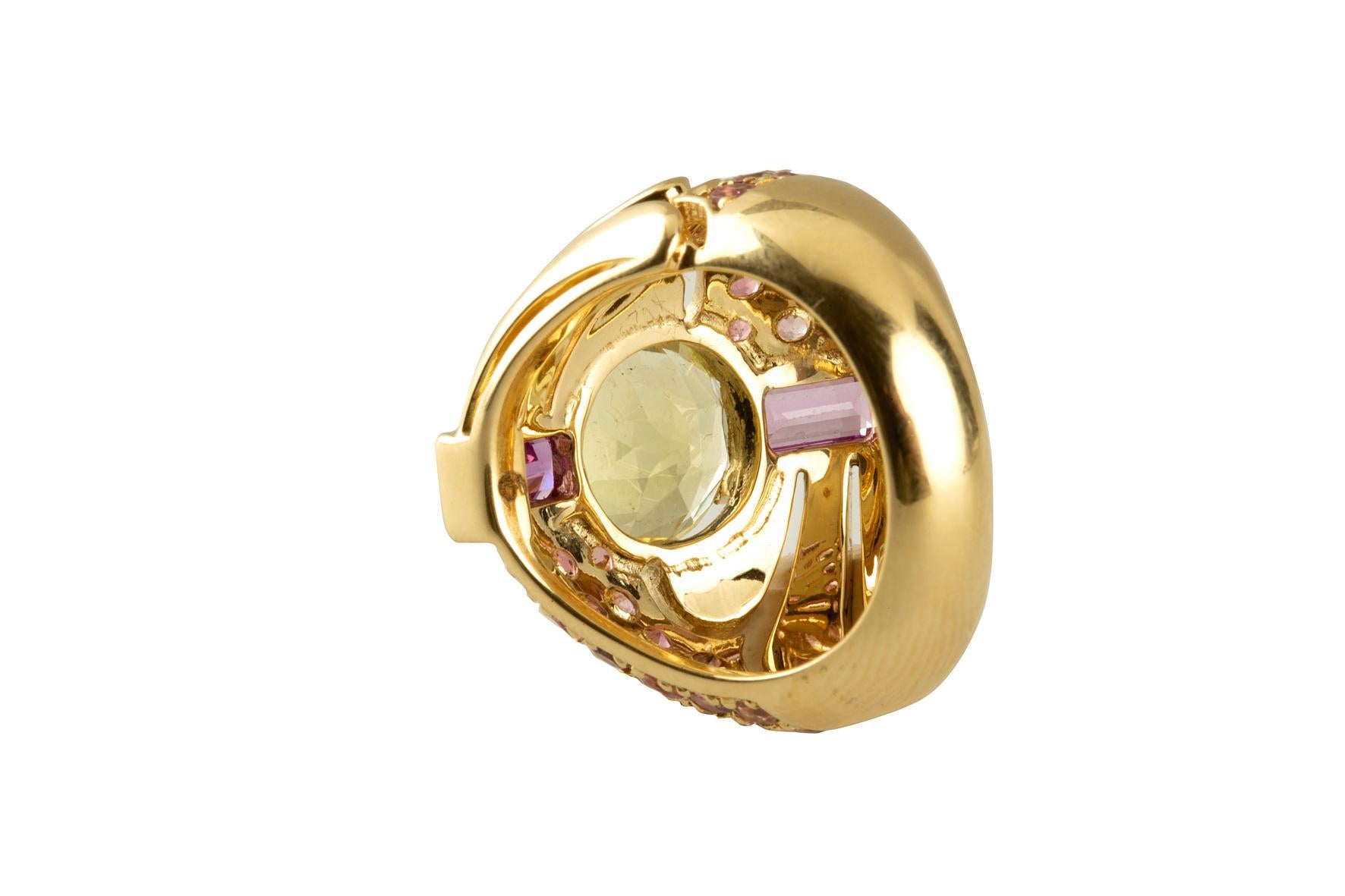 Amazing liberty shape ring 1,60 cts central yellow kunzite 10cts pink natural sapphire 18 kt gold gr 16,20 size 14 eu.
All Giulia Colussi jewelry is new and has never been previously owned or worn. Each item will arrive at your door beautifully gift