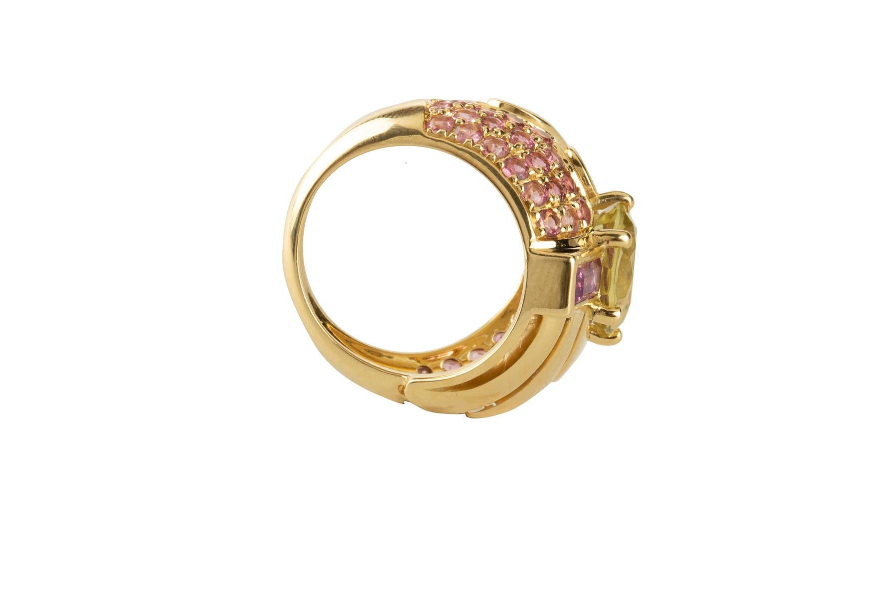 Art Deco 18 Karat Gold Ring Pink Sapphire Kunzite For Sale