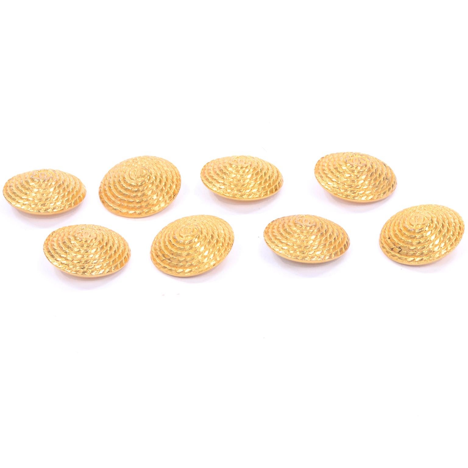 8 Large Vintage Chanel Buttons in Gold W CC Monogram in twisted rope design 5