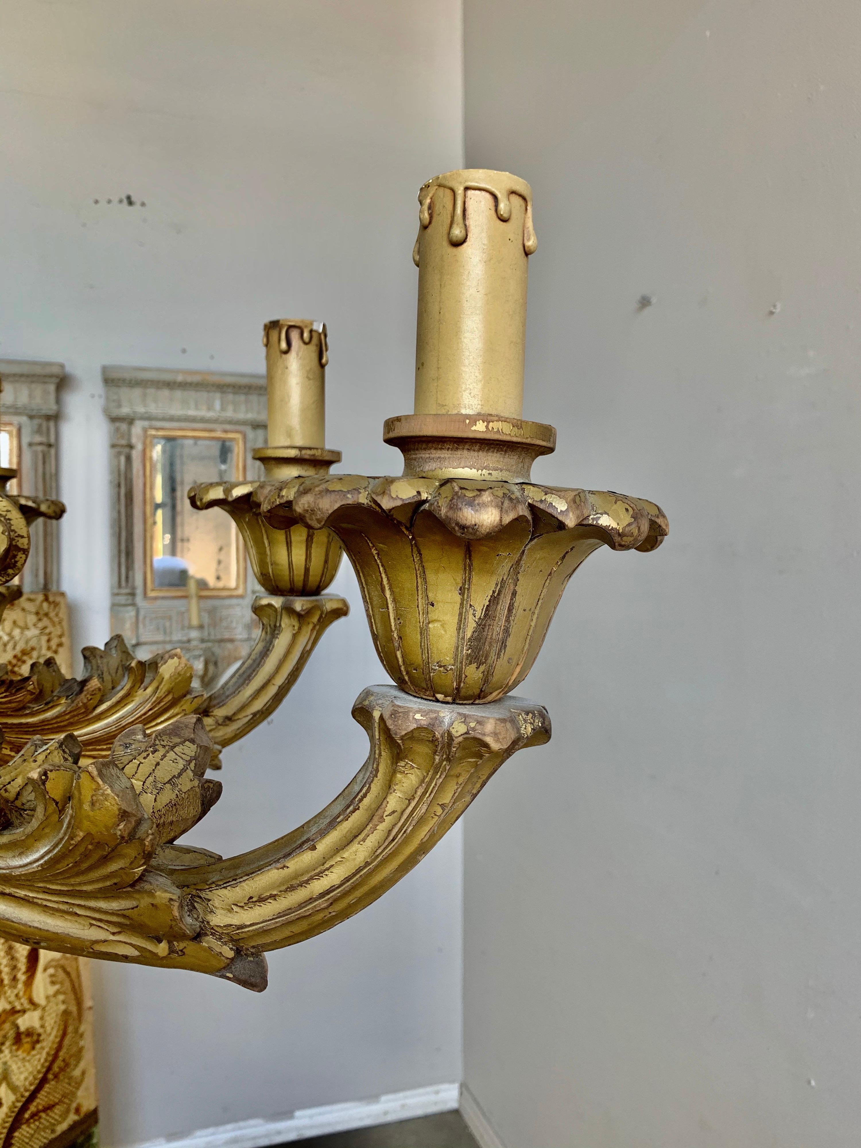 8-Light Italian Giltwood Chandelier, circa 1900s 2