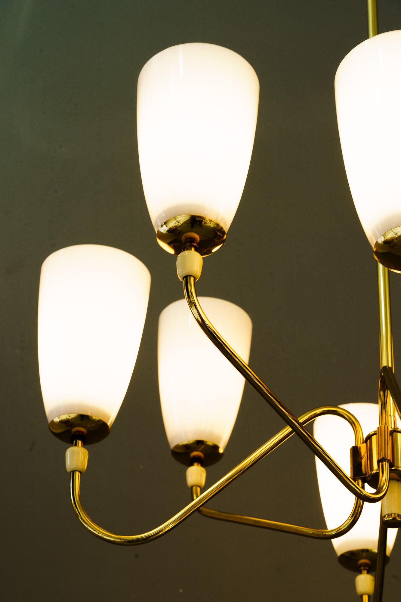 Lampadario a 8 luci Rupert Nikoll Vienna 1960 circa in vendita 10