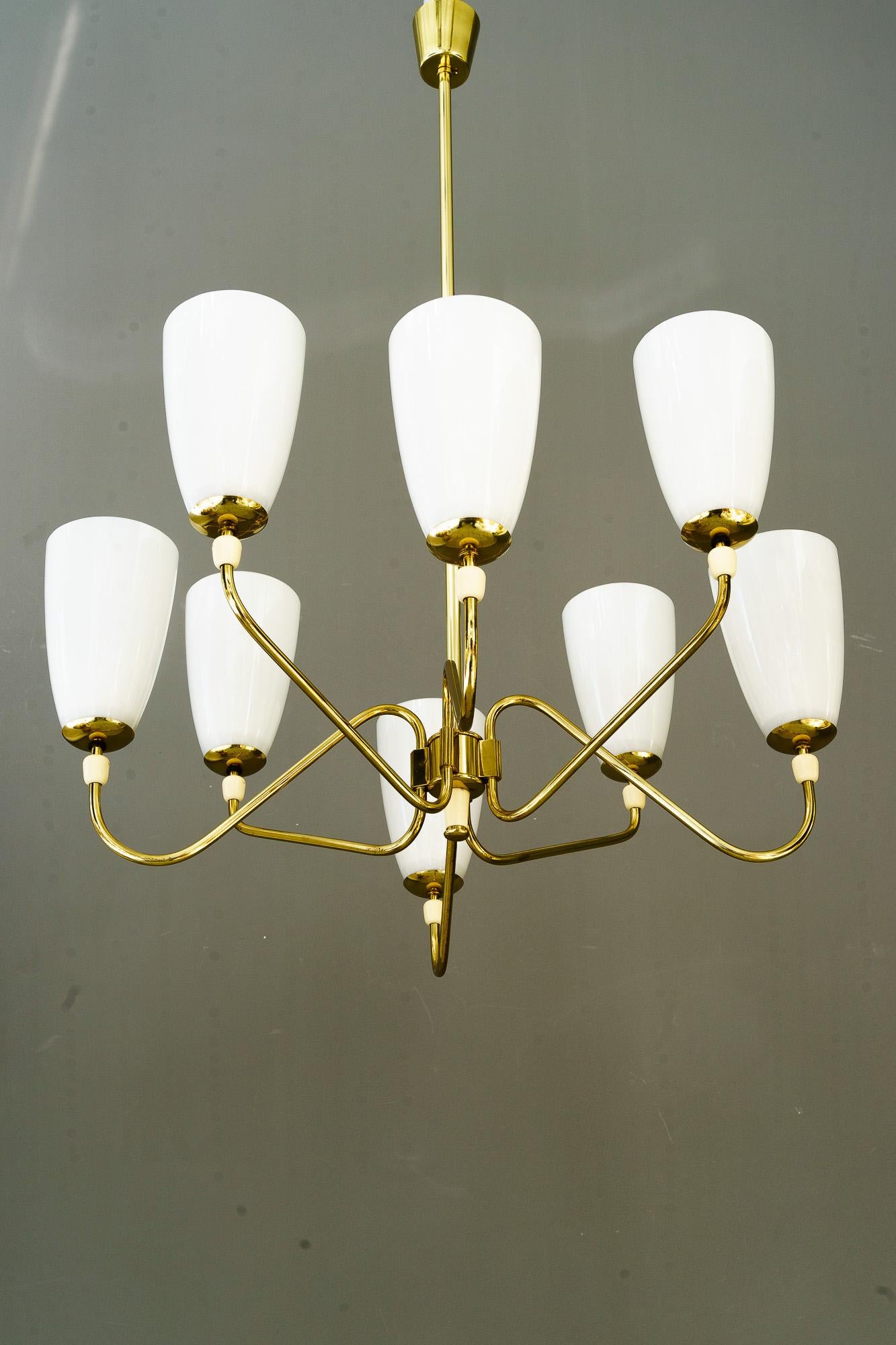 Ottone Lampadario a 8 luci Rupert Nikoll Vienna 1960 circa in vendita