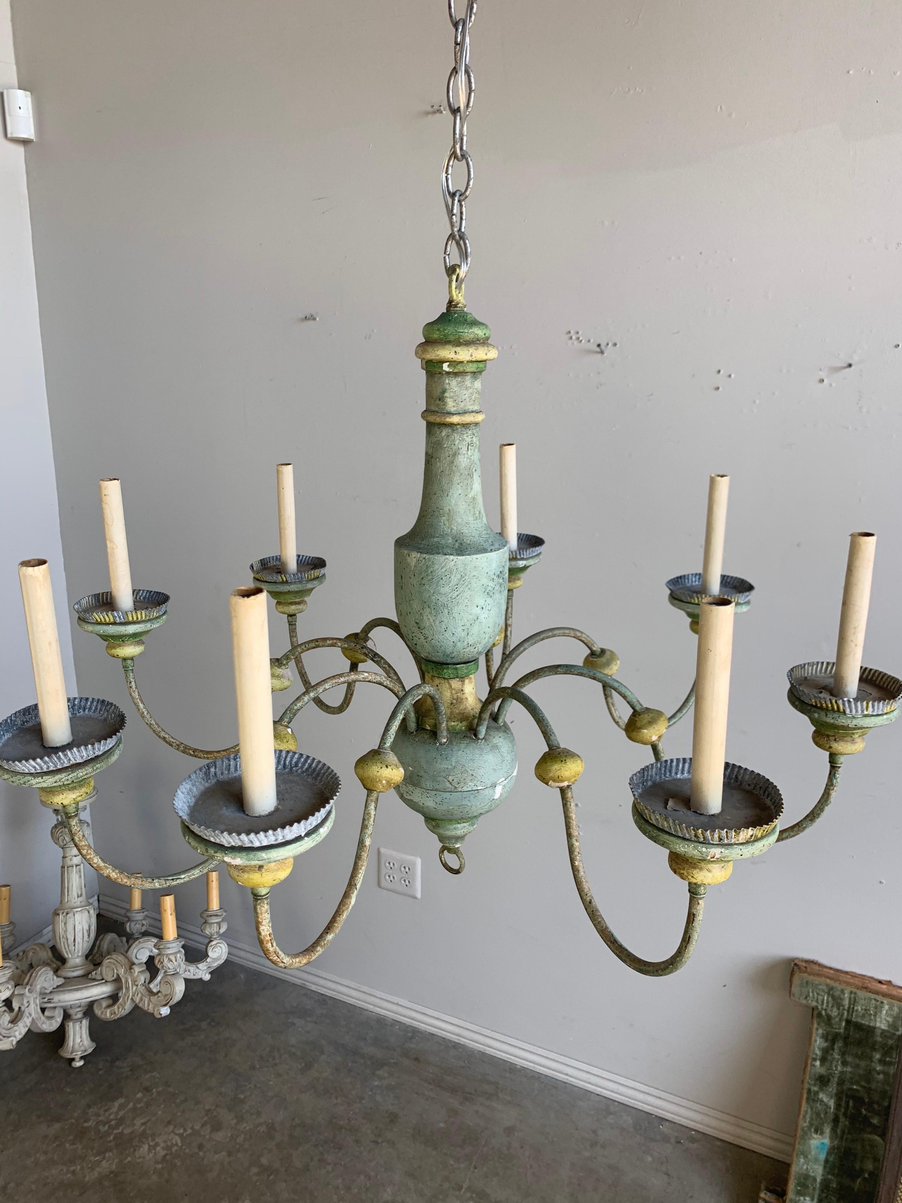 8-Light Wood Painted Italian Chandelier 4