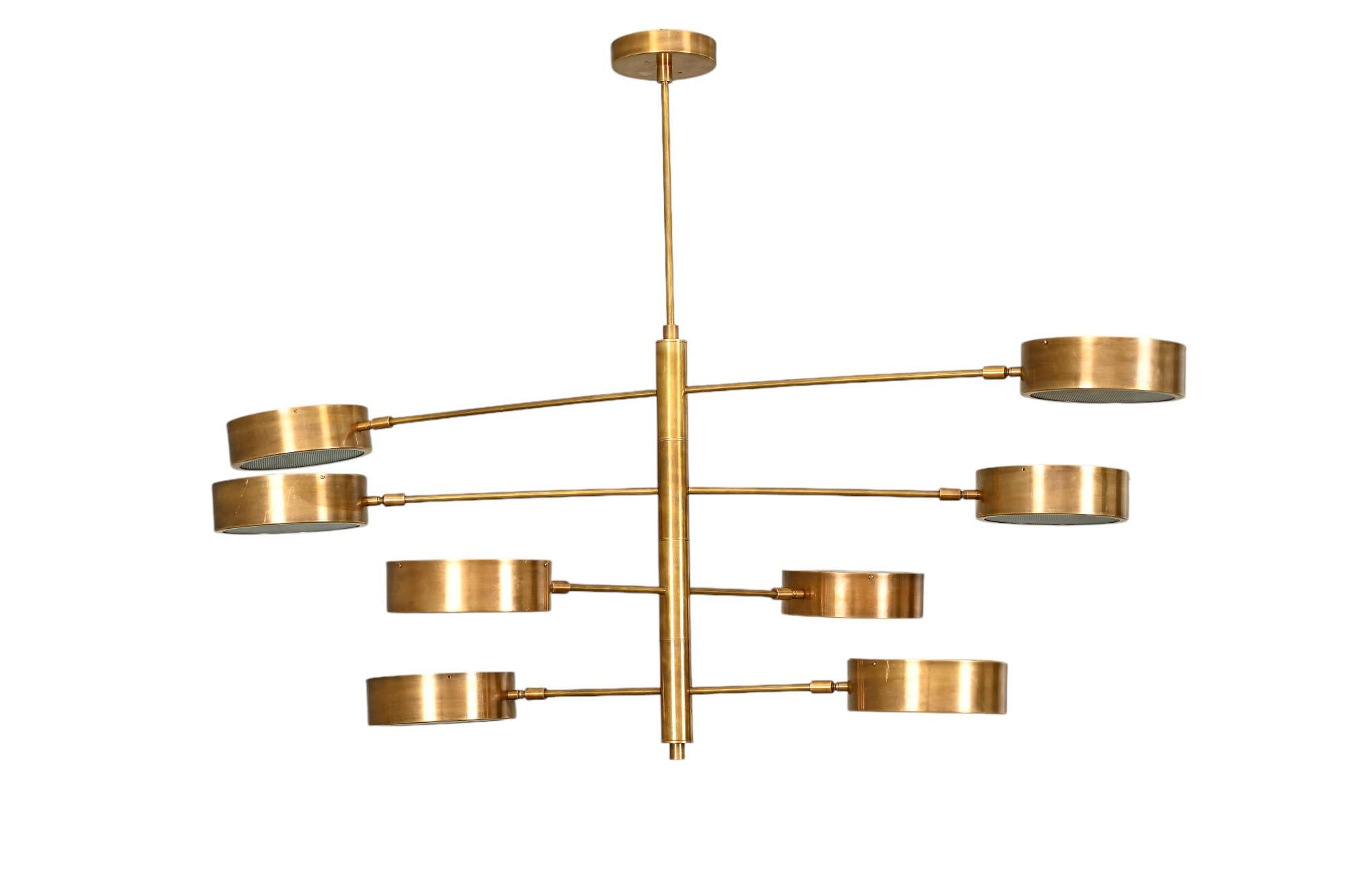 Lustre mobile en laiton à 8 Lights en vente 1