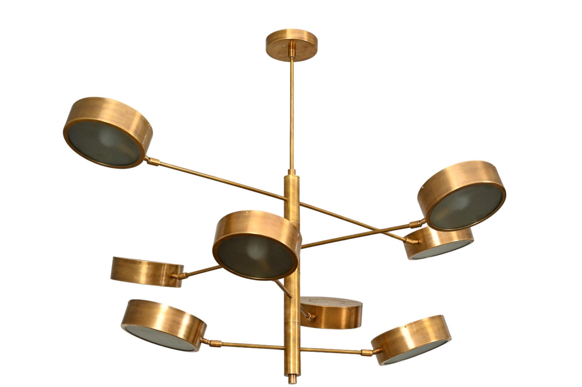 Lustre mobile en laiton à 8 Lights en vente 2