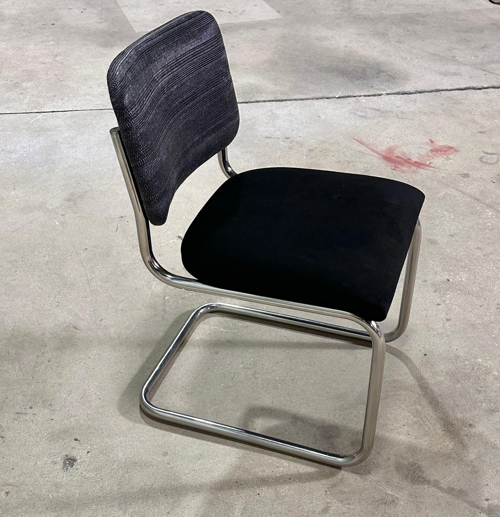 8 Marcel Breuer Black Leather Cesca Side/Dining Chairs for Knoll, 1980 For Sale 2
