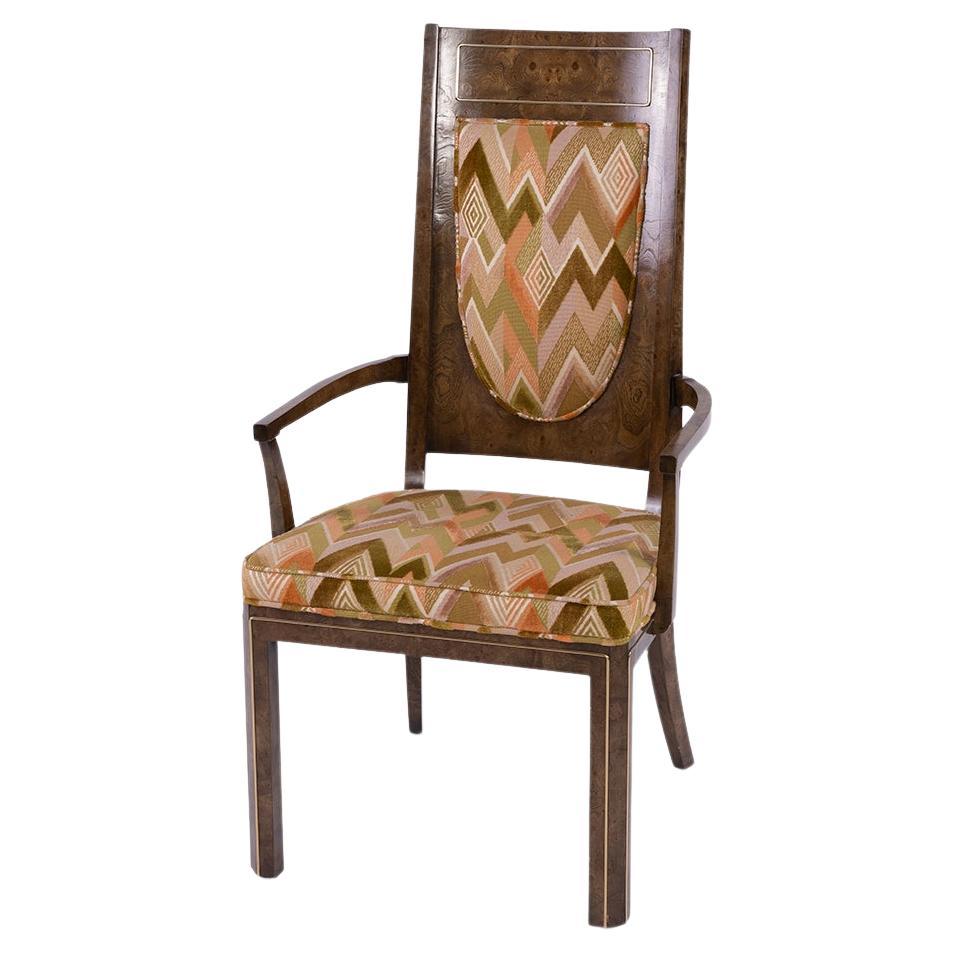 4 chaises de salle à manger en bois de ronce de Mastercraft, vers le milieu des années 1970. Ces exemplaires, entièrement d'origine, présentent un grain et une sellerie en velours découpé de toute beauté. Les chaises sont vendues au prix de 4 000