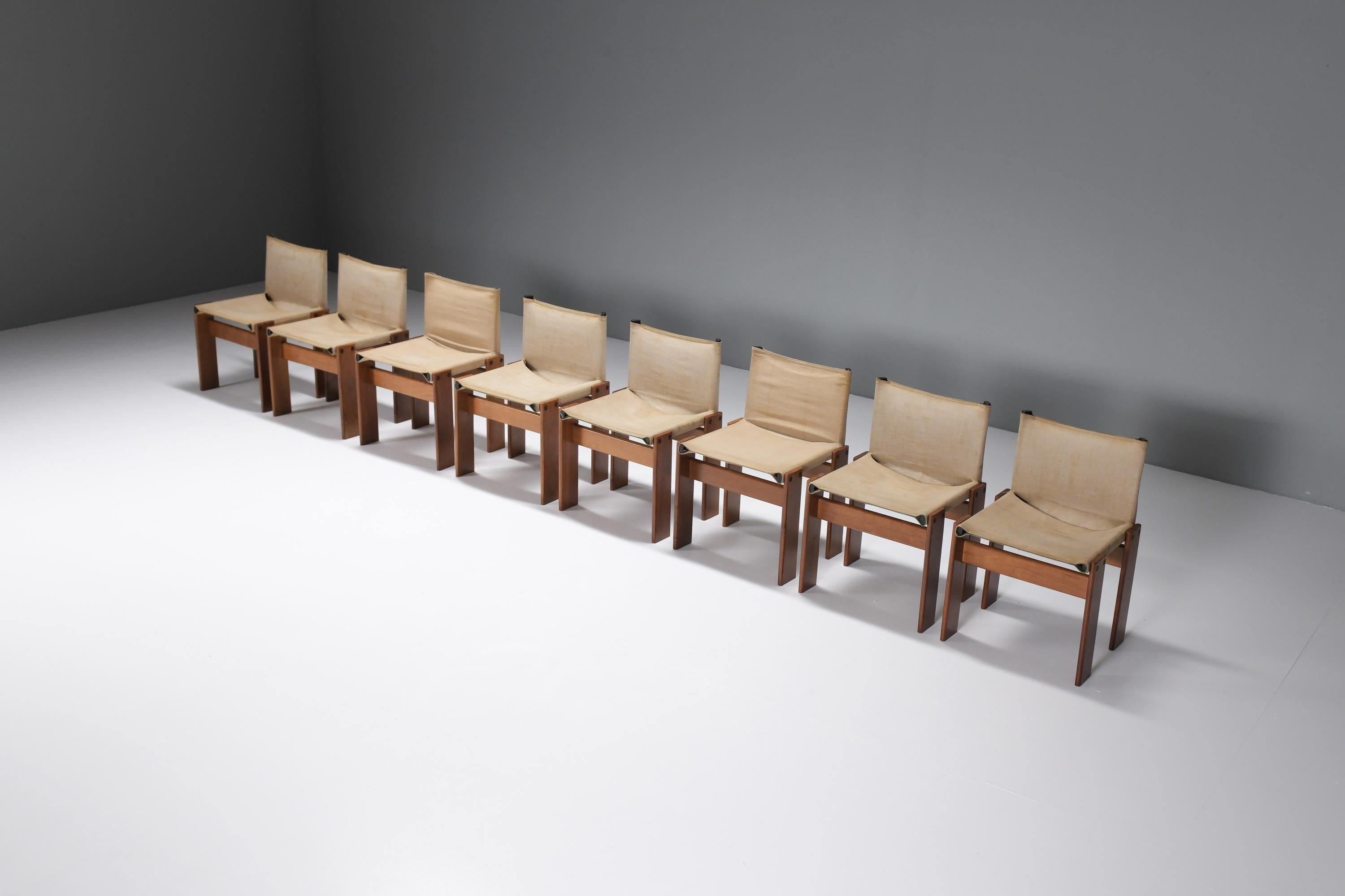 8 matching Monk Chairs in canvas by Afra e Tobia Scarpa for Molteni Italy In Good Condition For Sale In Buggenhout, Oost-Vlaanderen