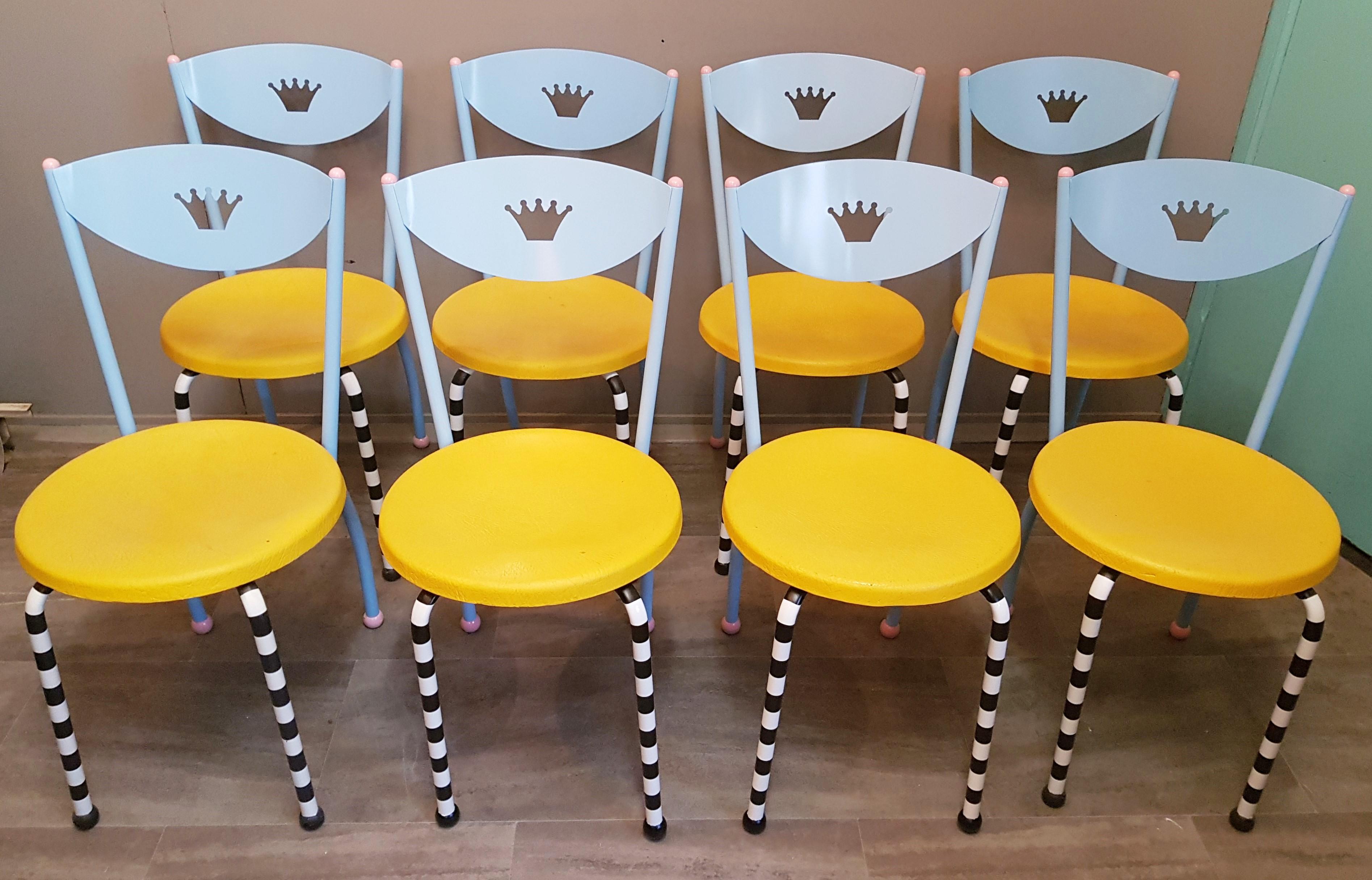 8 Memphis Postmodern dining chairs manner of Michele De Lucci, Italy, 1980s.

Fiberglass seat. Metal frame. Solid and stabile.

Perfect condition, unique design.