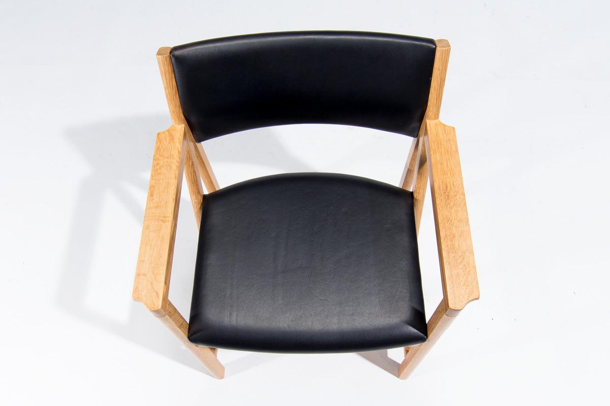 8 Mid Century Oak Dining Chairs in Leather By Soren Holst, Danish 2