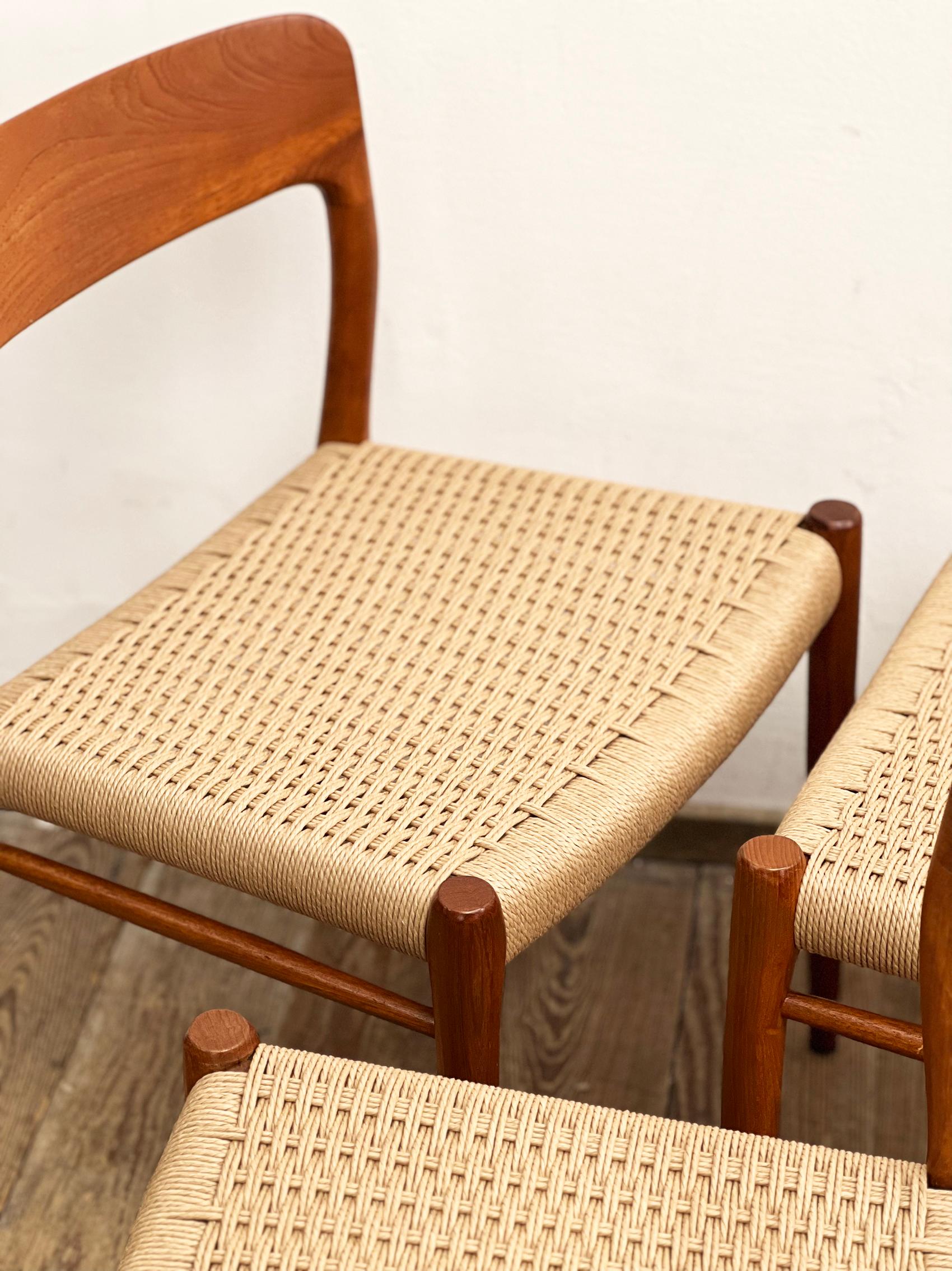 8 Mid-Century Teak Dining Chairs  No.56 & 75 by Niels O. Møller for J. L. Moller For Sale 9