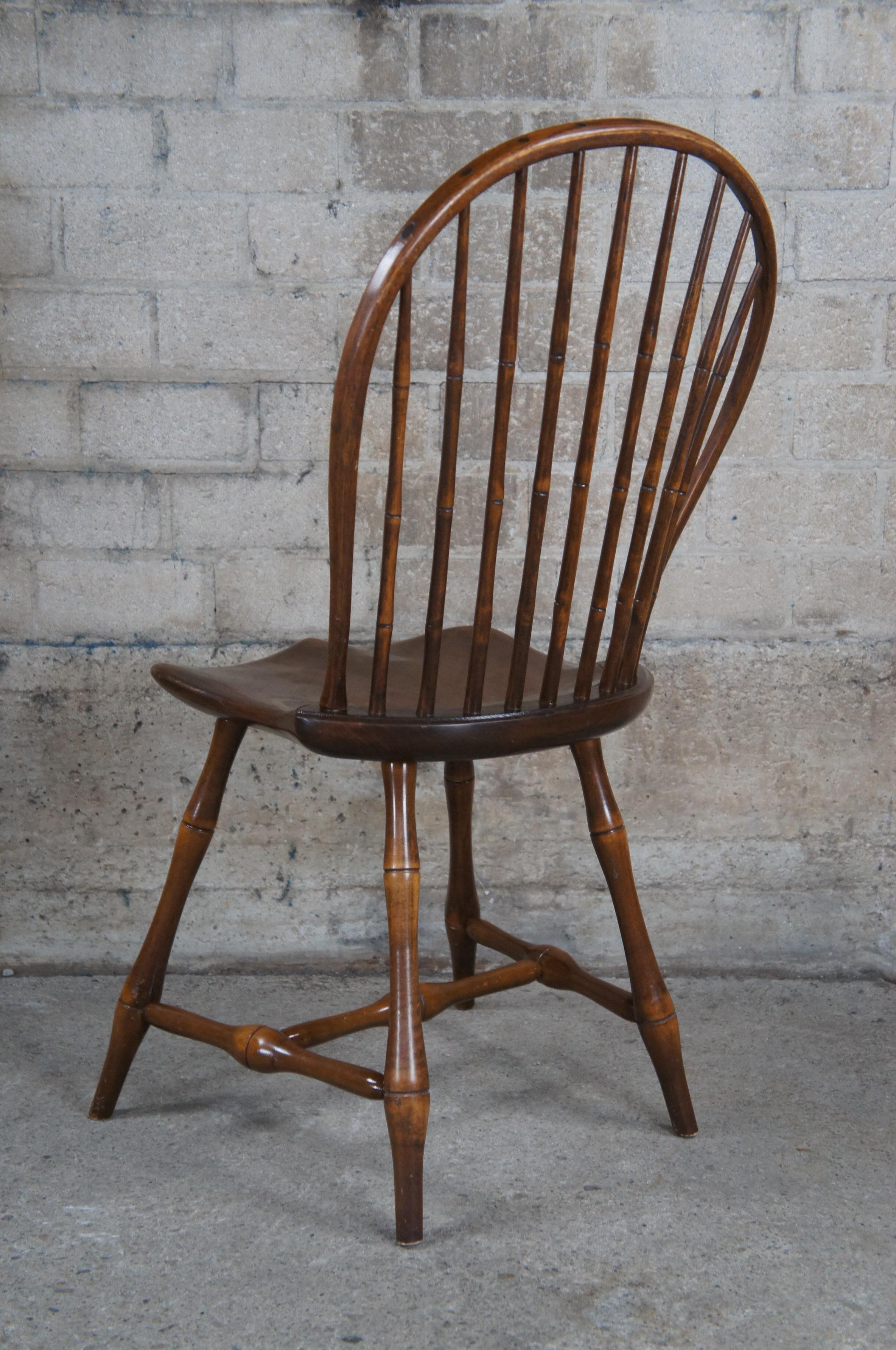 20th Century 8 Mid Century Windsor Farmhouse Walnut Bow Sack Back Dining Arm & Side Chairs