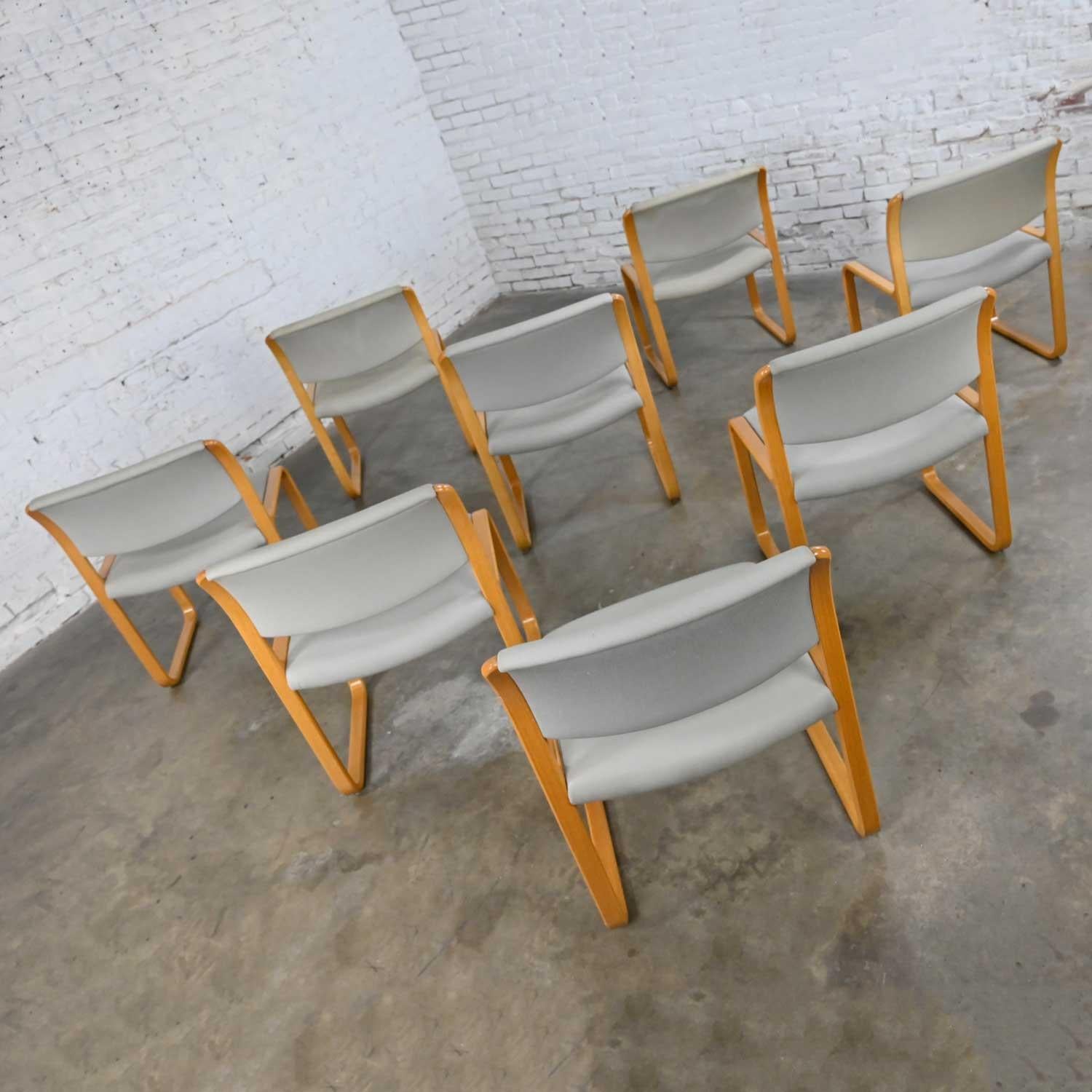 Fabric 8 Modern Classic Steelcase Warren Snodgrass Dining Chairs Light Oak Bentwood  For Sale