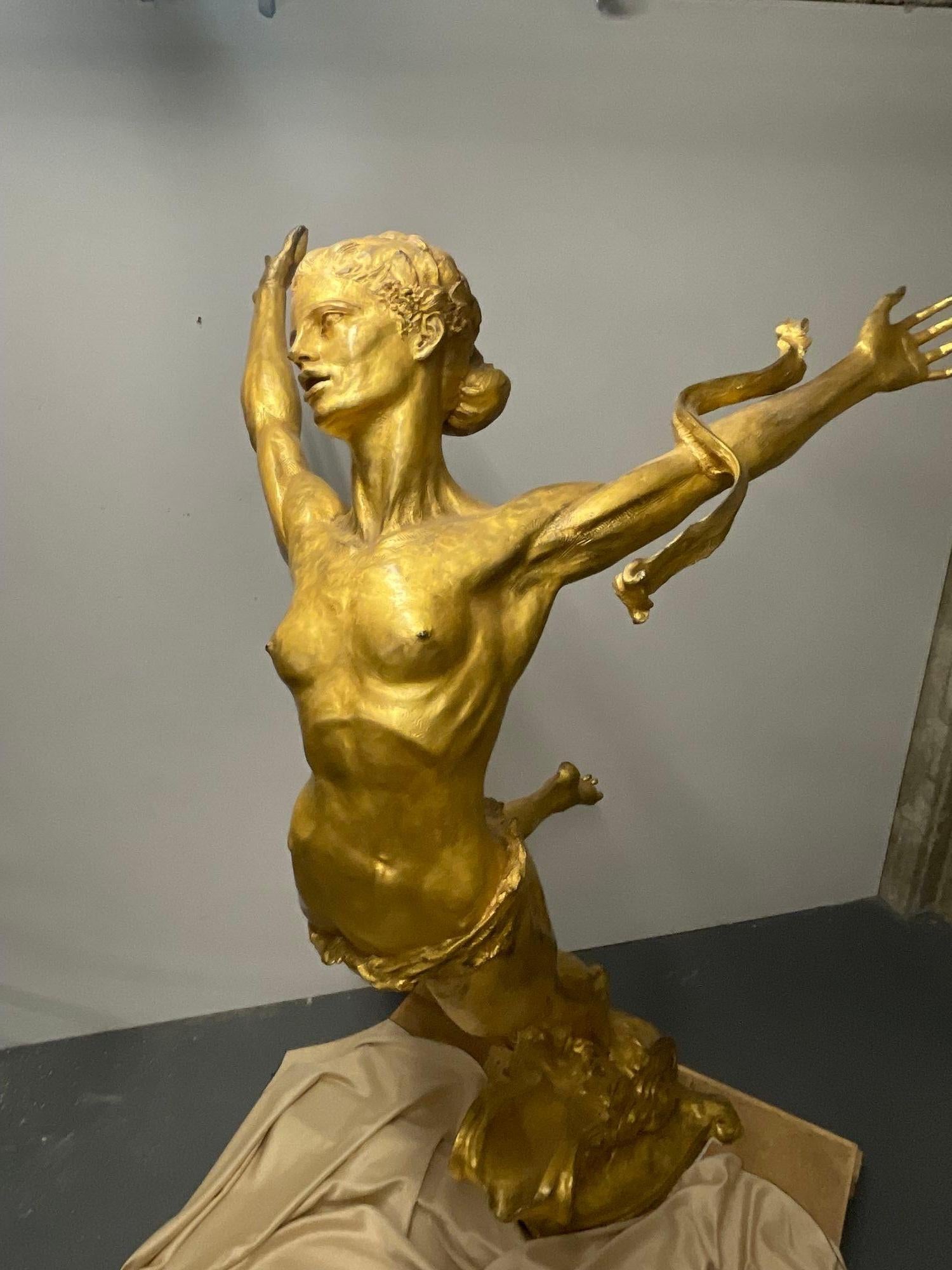 Greg Wyatt, sculpture moderne en bronze massif, Jeux olympiques de 1996, femmes athlètes en vente 13