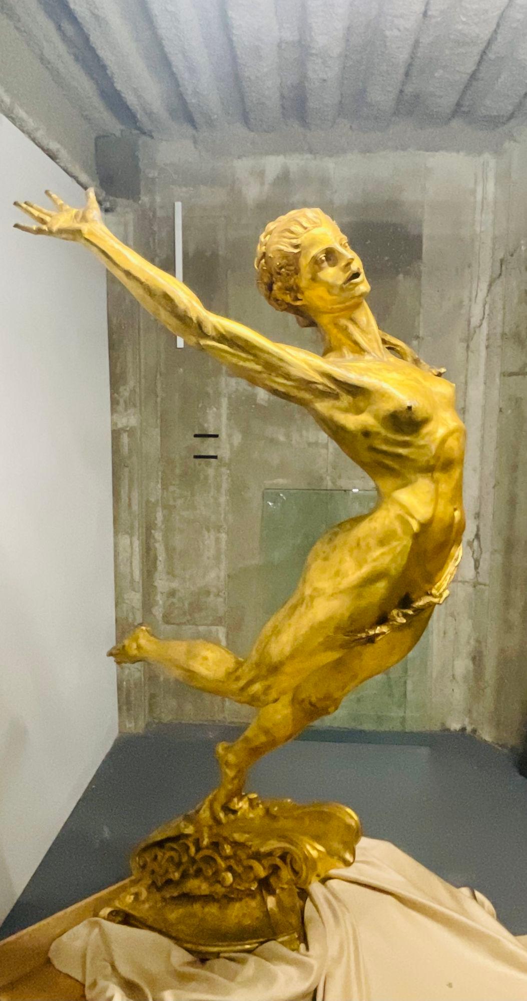 Fin du 20e siècle Greg Wyatt, sculpture moderne en bronze massif, Jeux olympiques de 1996, femmes athlètes en vente