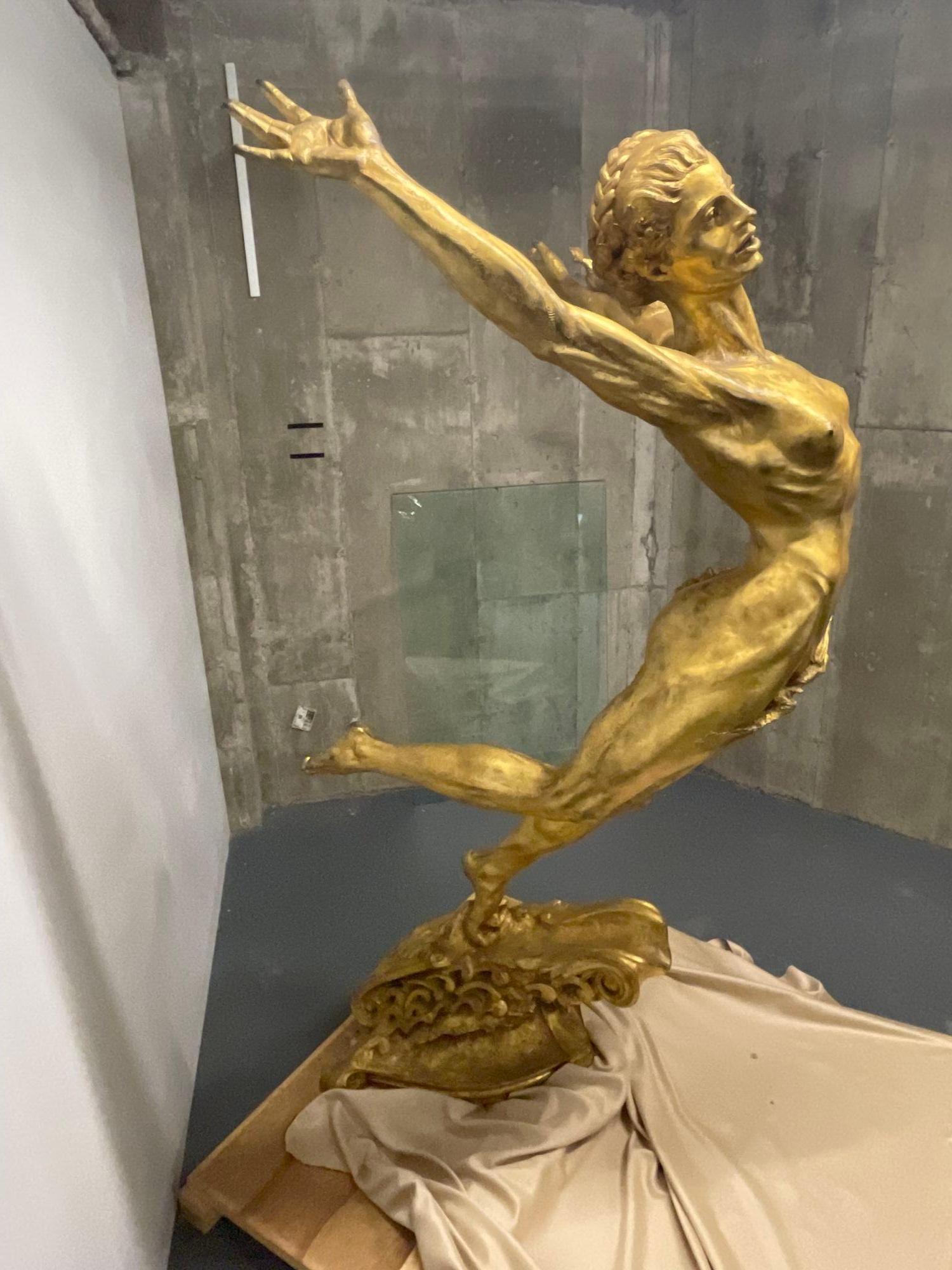 Bronze Greg Wyatt, sculpture moderne en bronze massif, Jeux olympiques de 1996, femmes athlètes en vente