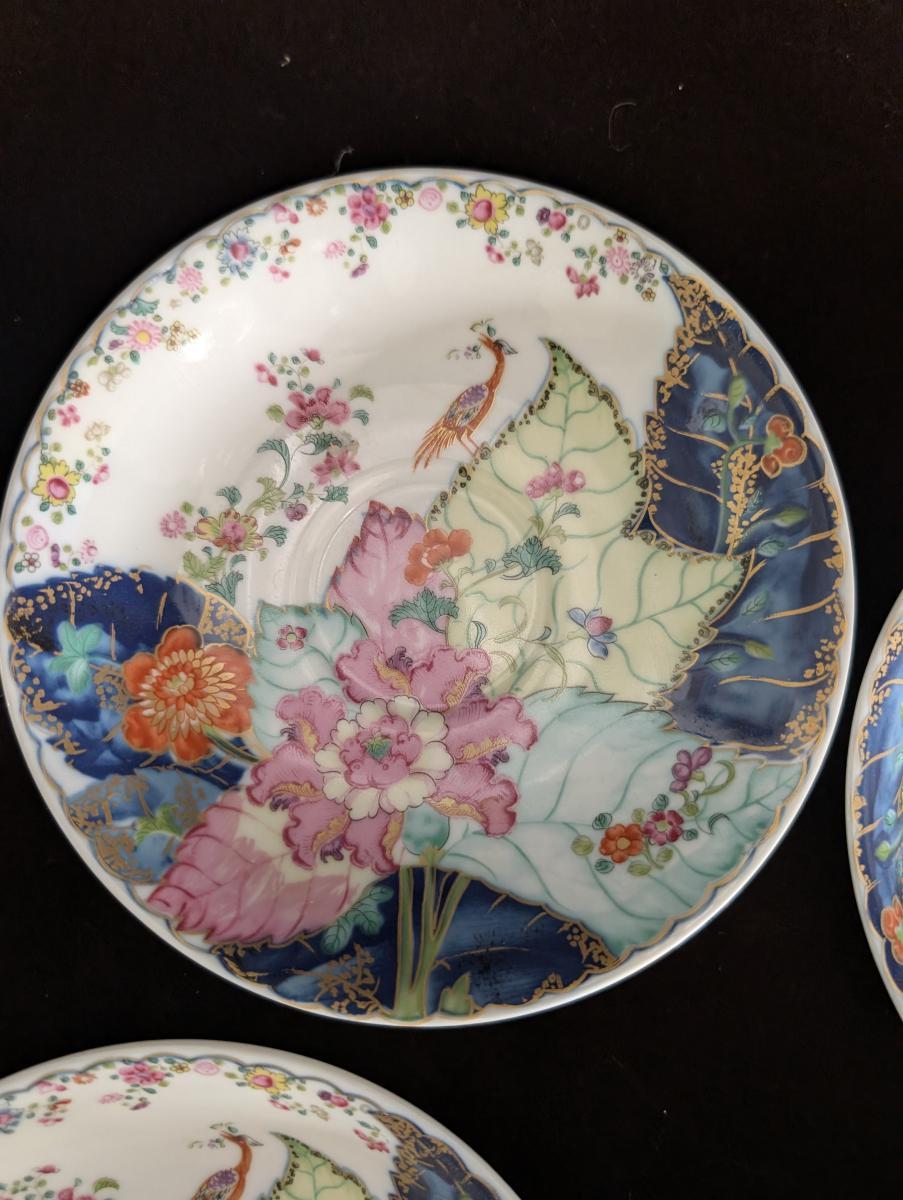 20th Century 8 Mottahedeh “Tobacco Leaf” Flat Cup & Saucer Sets For Sale