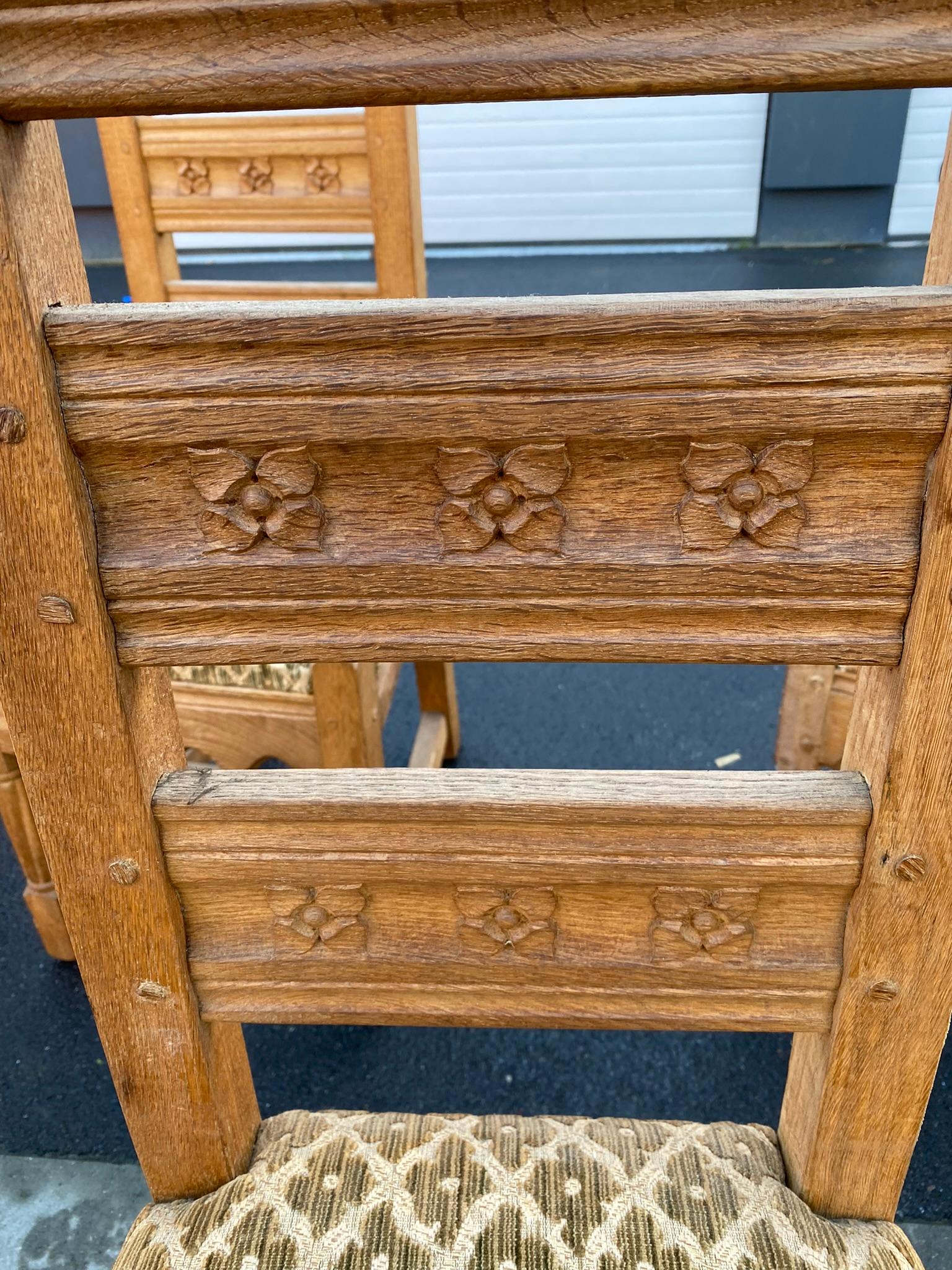 8 Neogothic Chairs in Oak circa 1950 For Sale 5