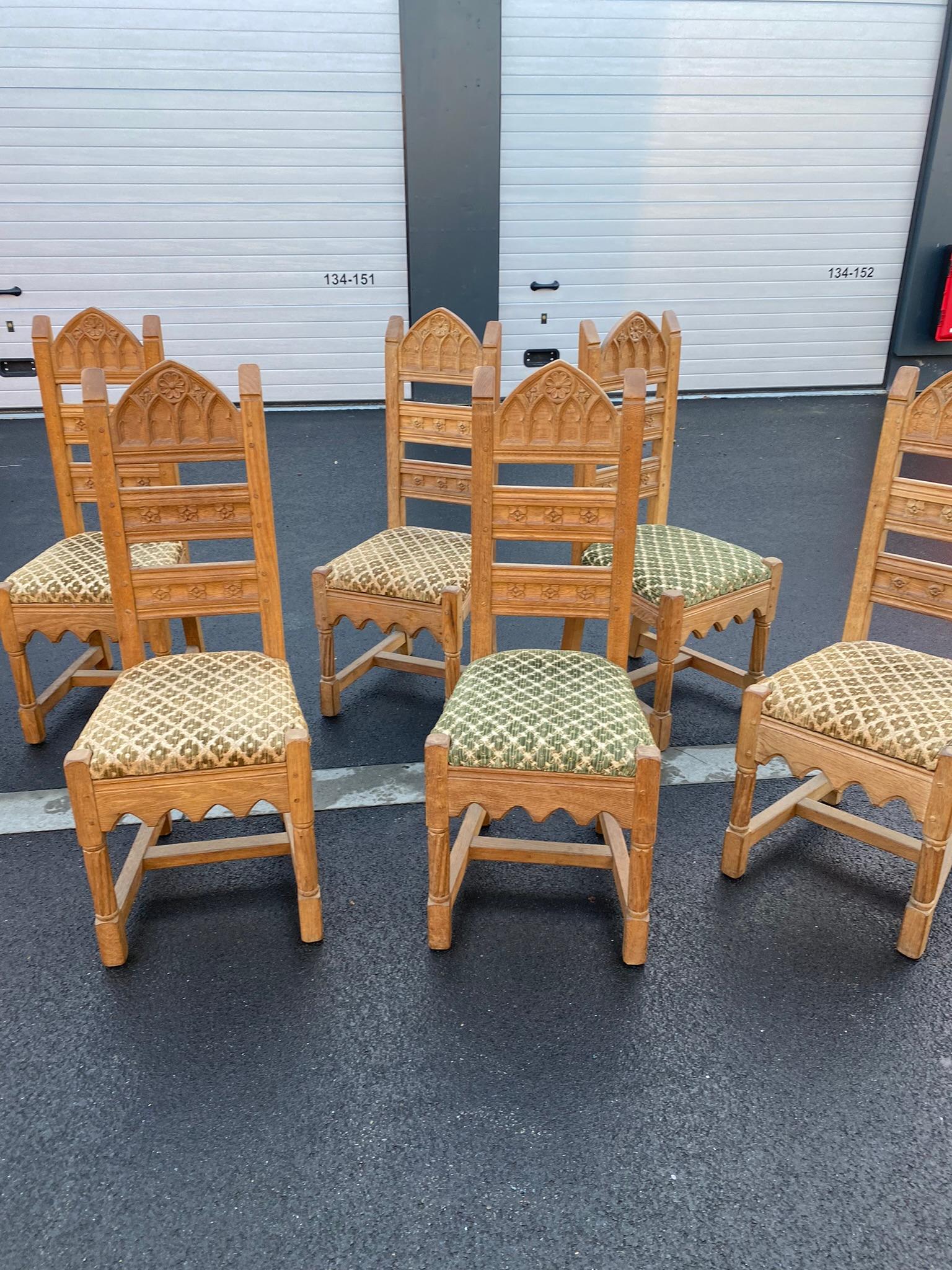 Gothic 8 Neogothic Chairs in Oak circa 1950 For Sale